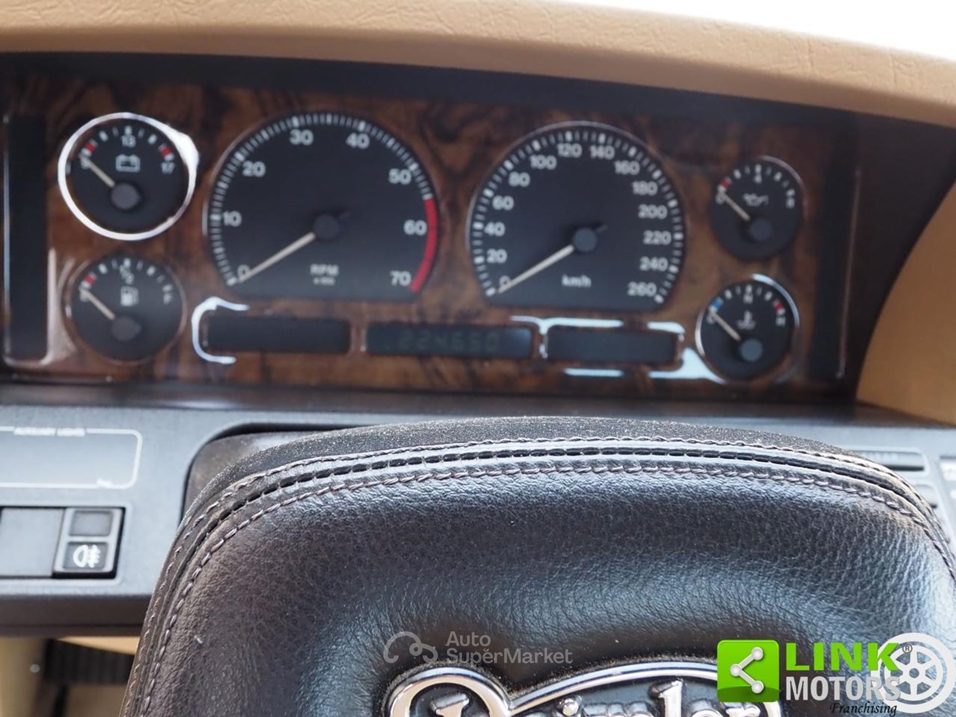 Jaguar XJ6