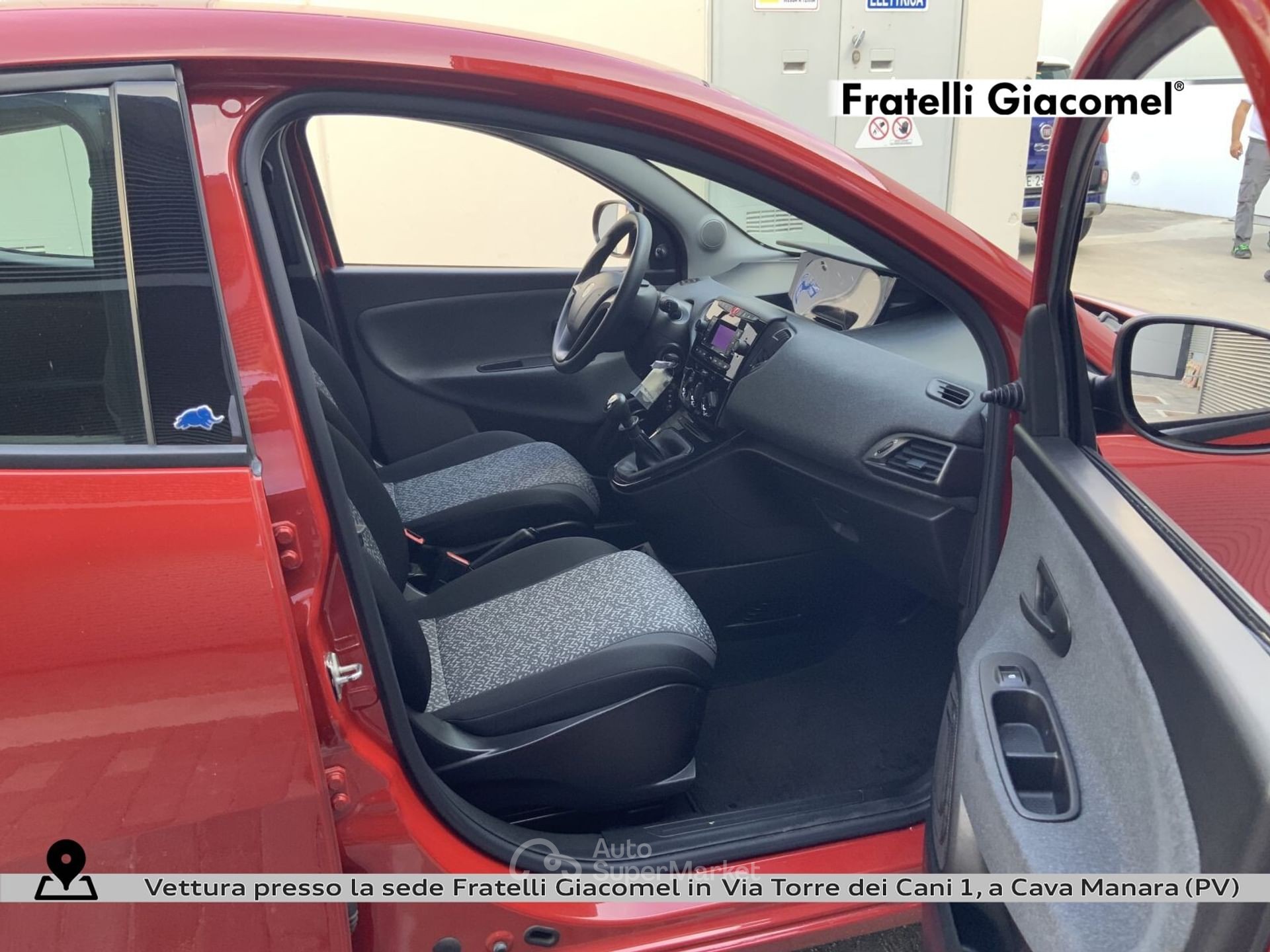 Lancia Ypsilon