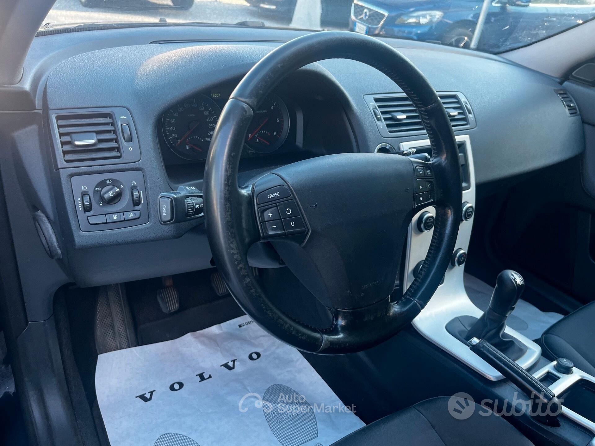 Volvo V50
