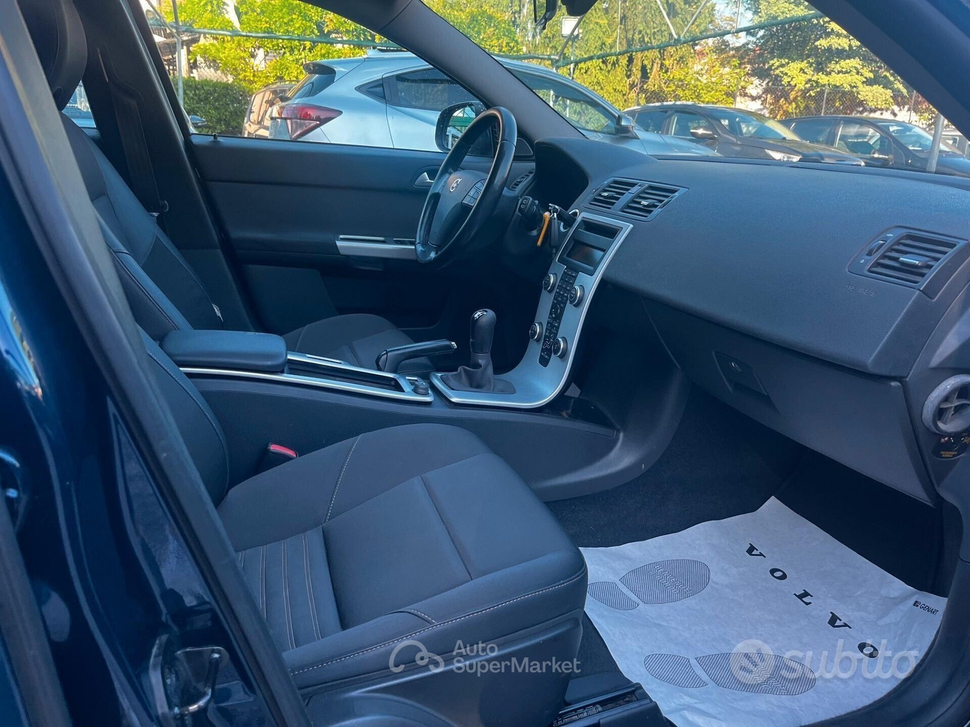 Volvo V50