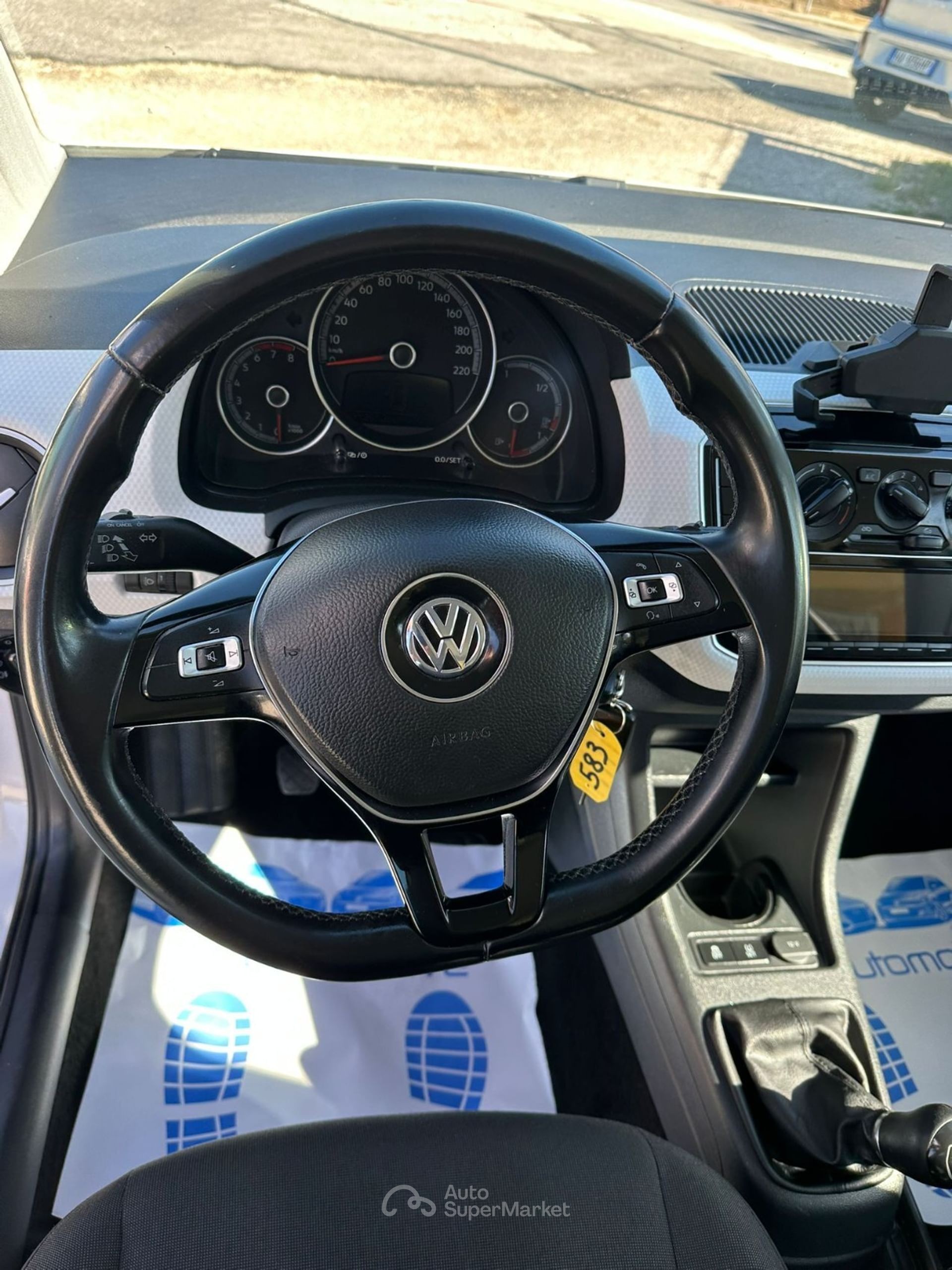 Volkswagen up!