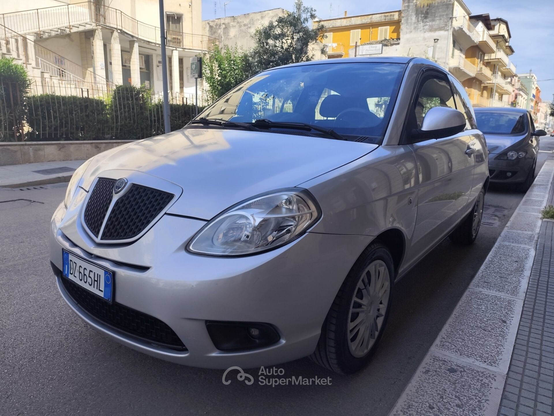 Lancia Ypsilon