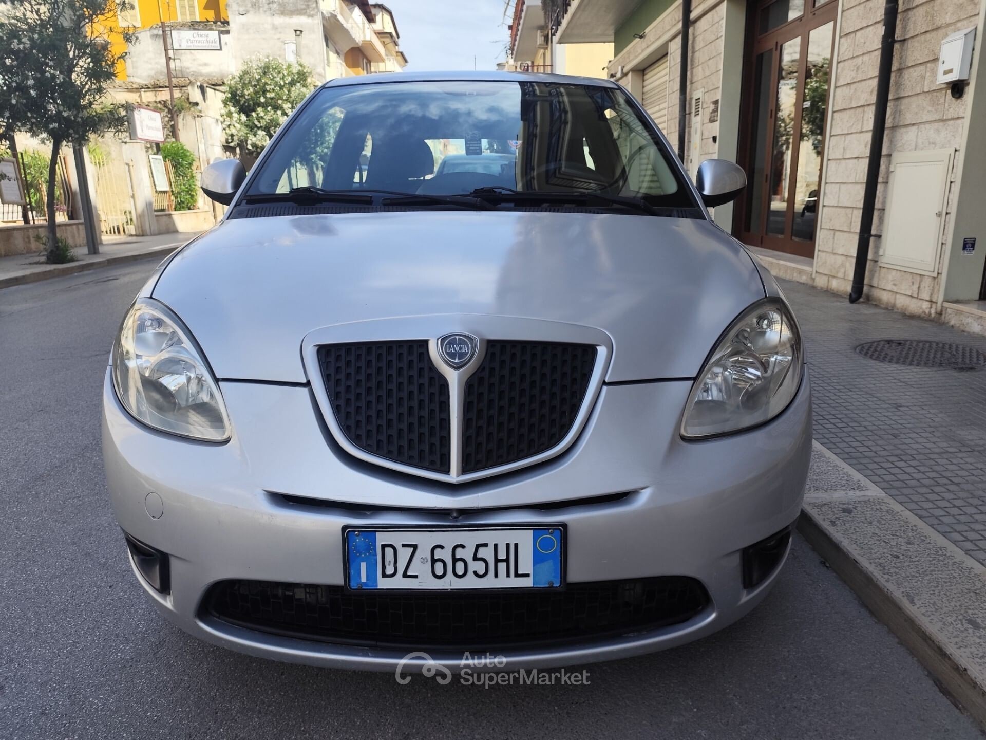 Lancia Ypsilon