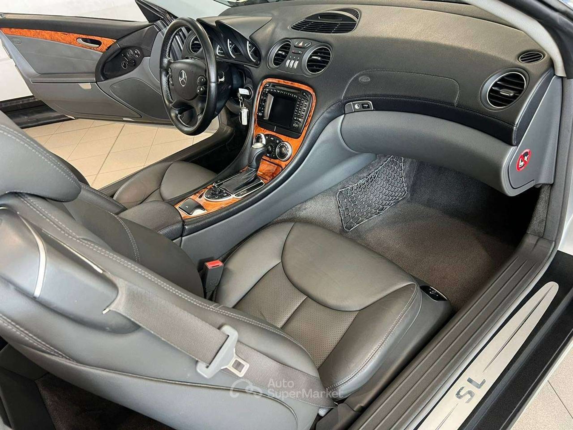 Mercedes-Benz SL