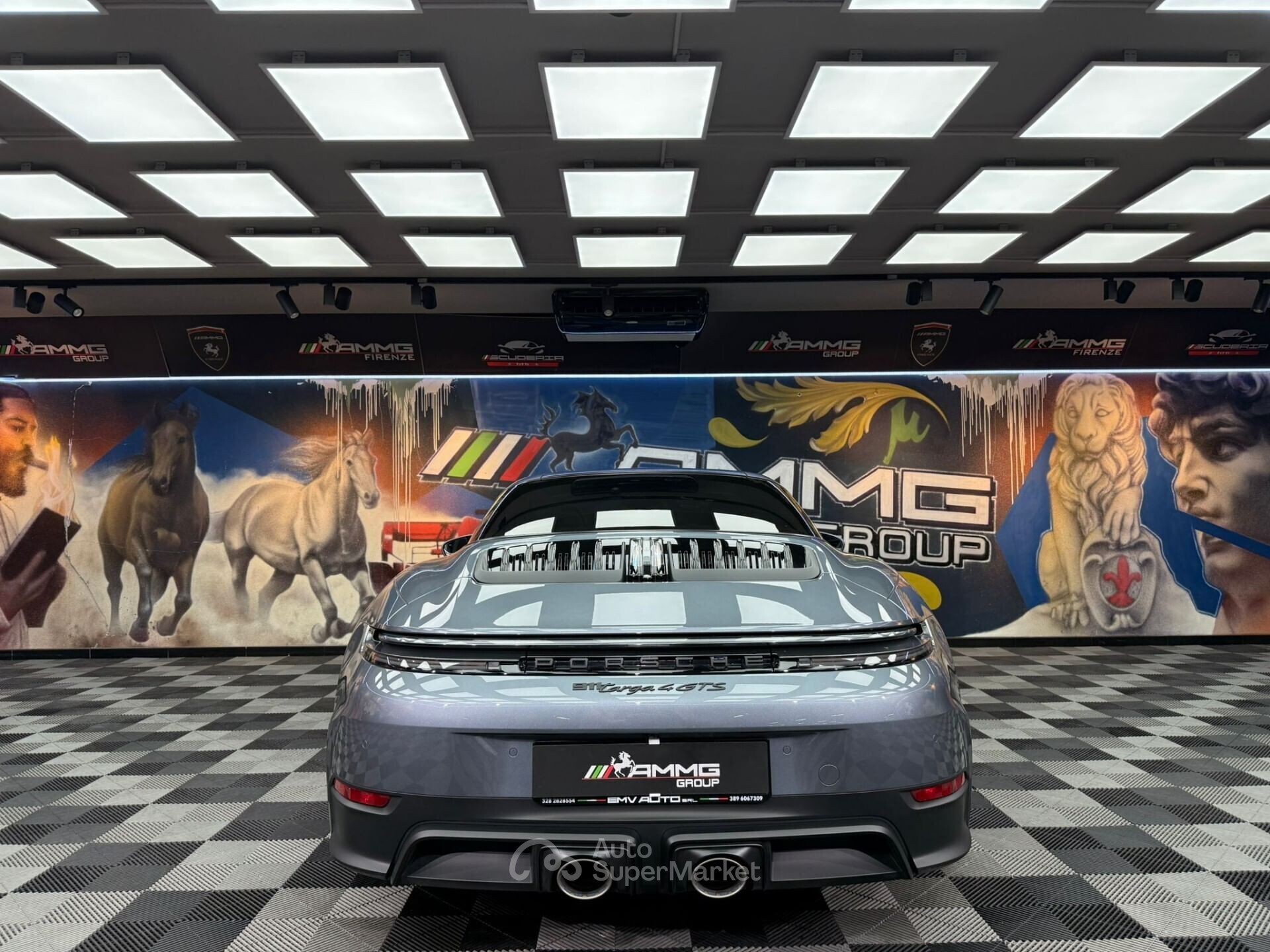 Porsche 911
