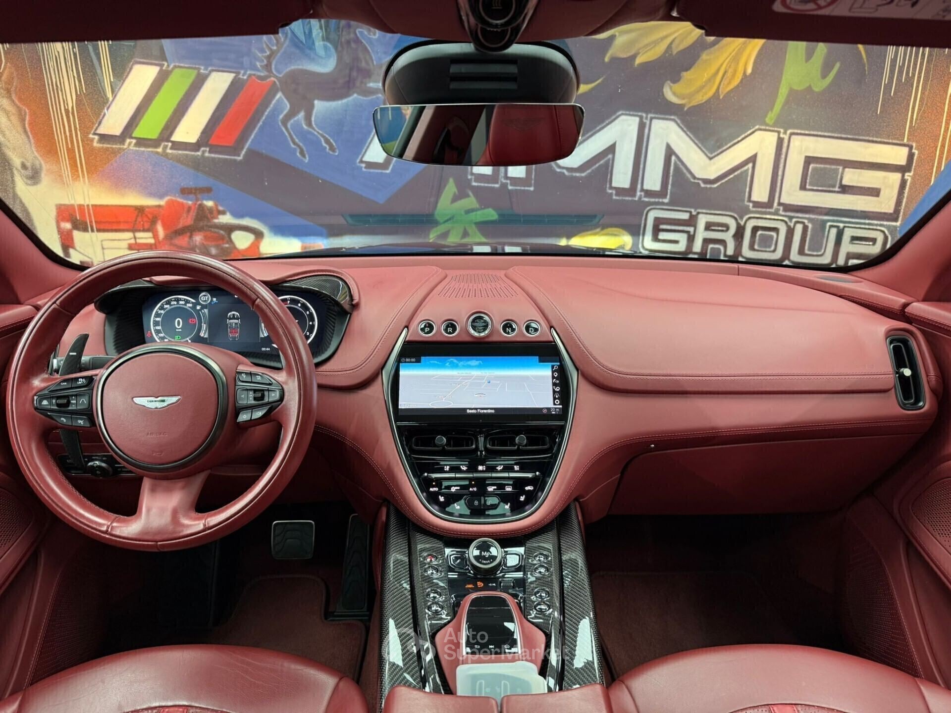 Aston Martin DBX