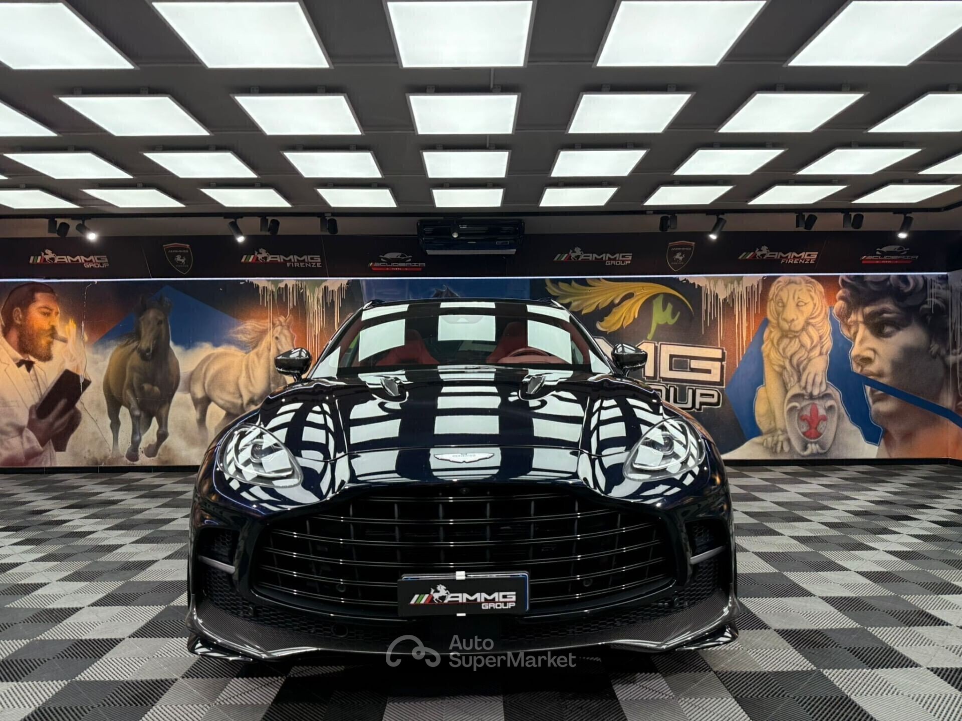 Aston Martin DBX
