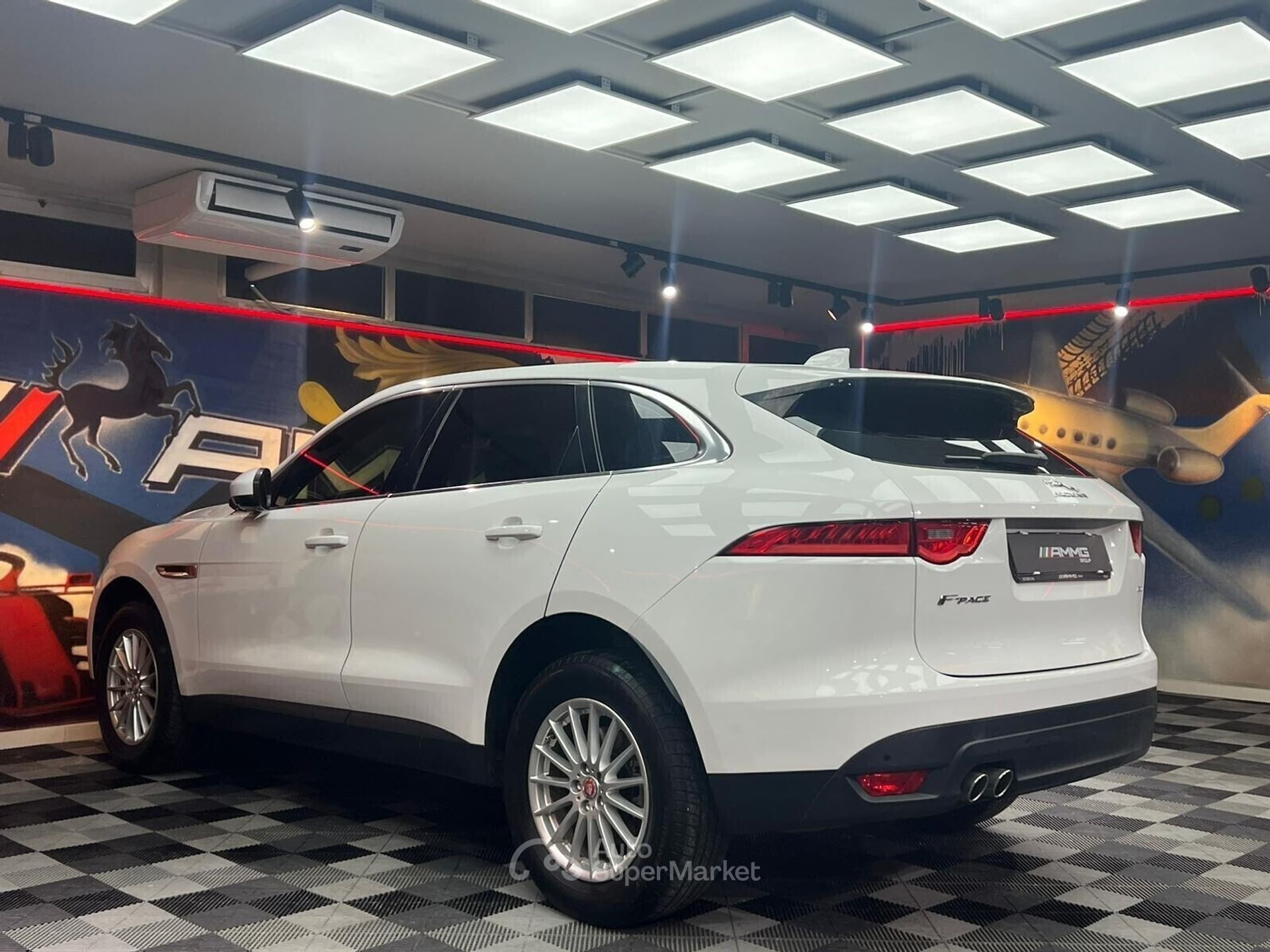 Jaguar F-Pace