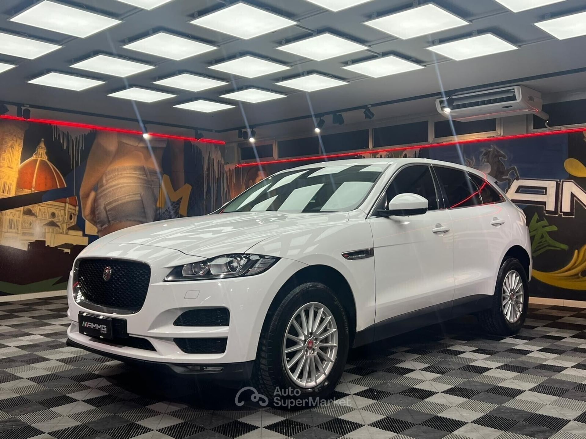 Jaguar F-Pace