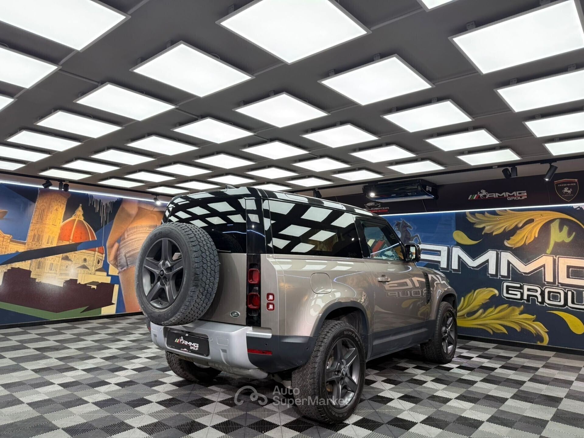 Land Rover Defender