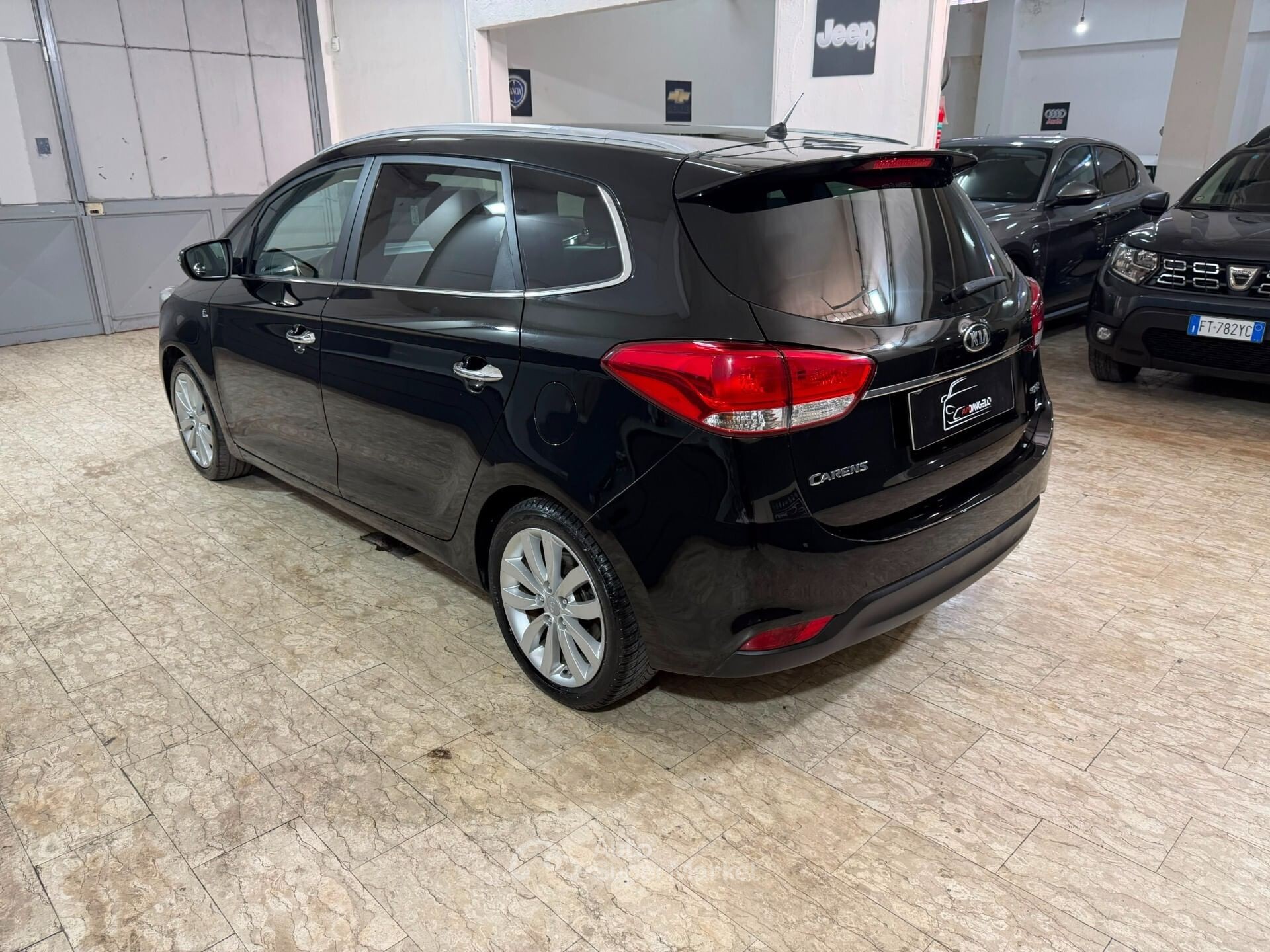 Kia Carens