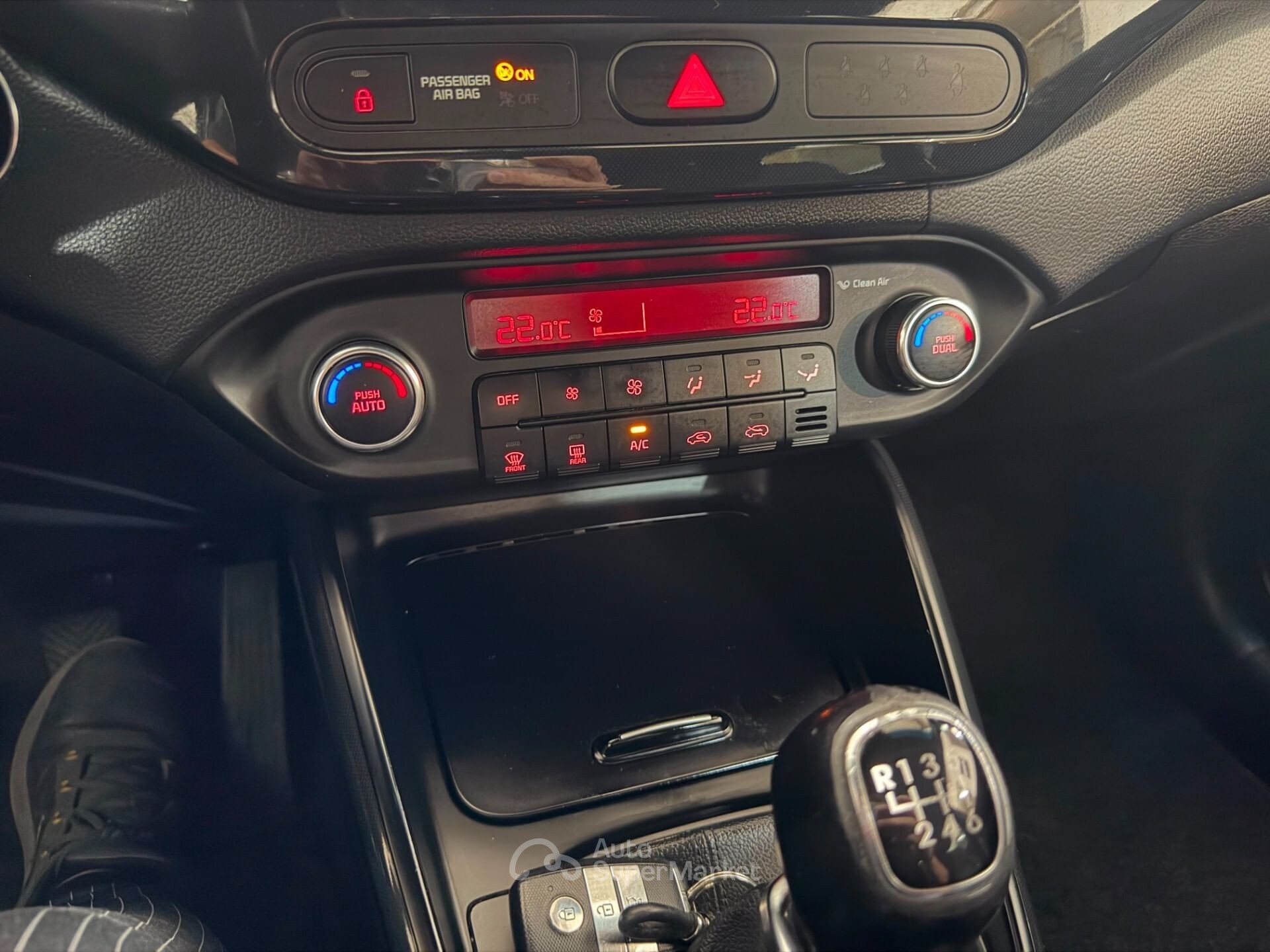 Kia Carens