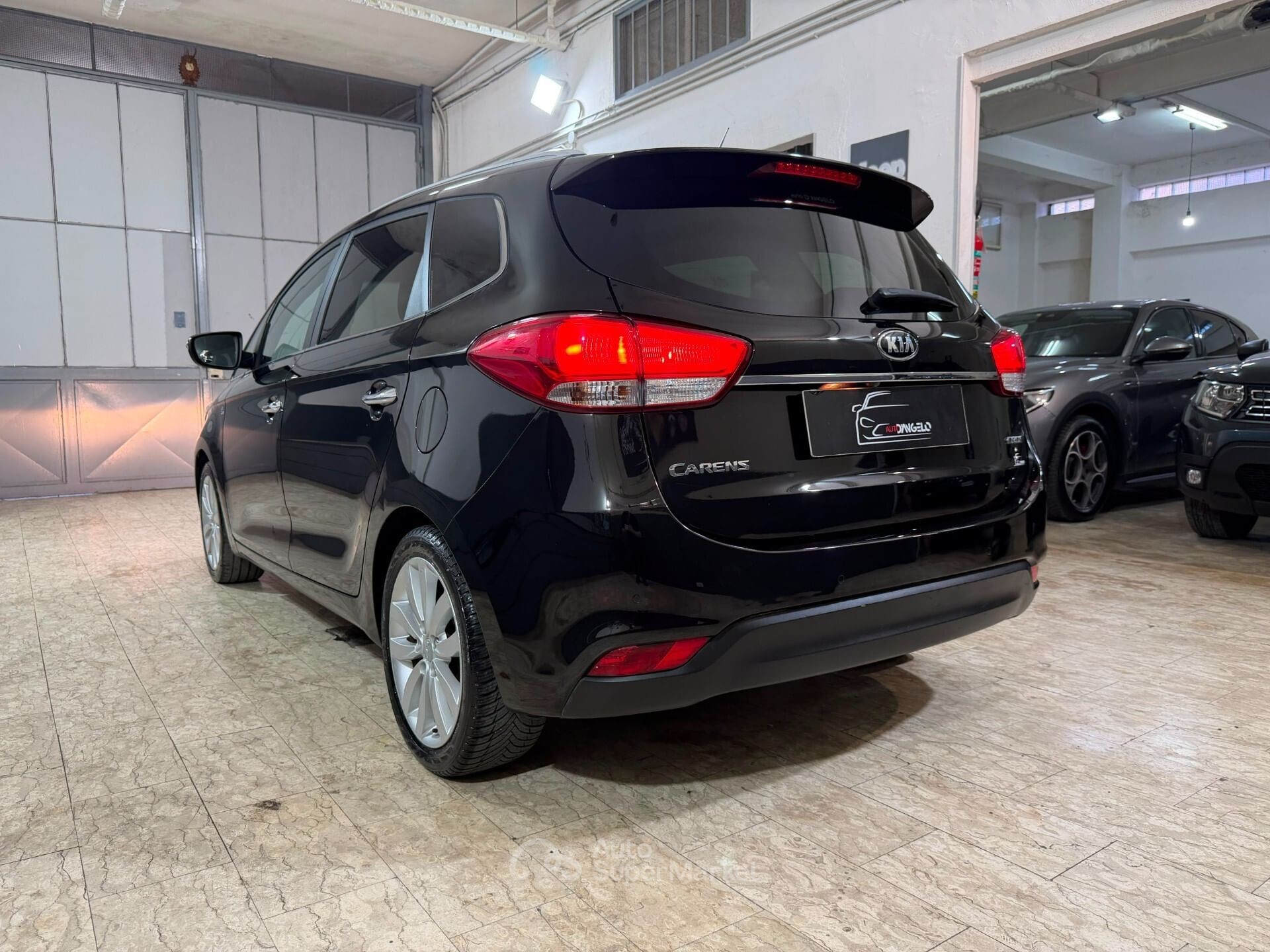 Kia Carens