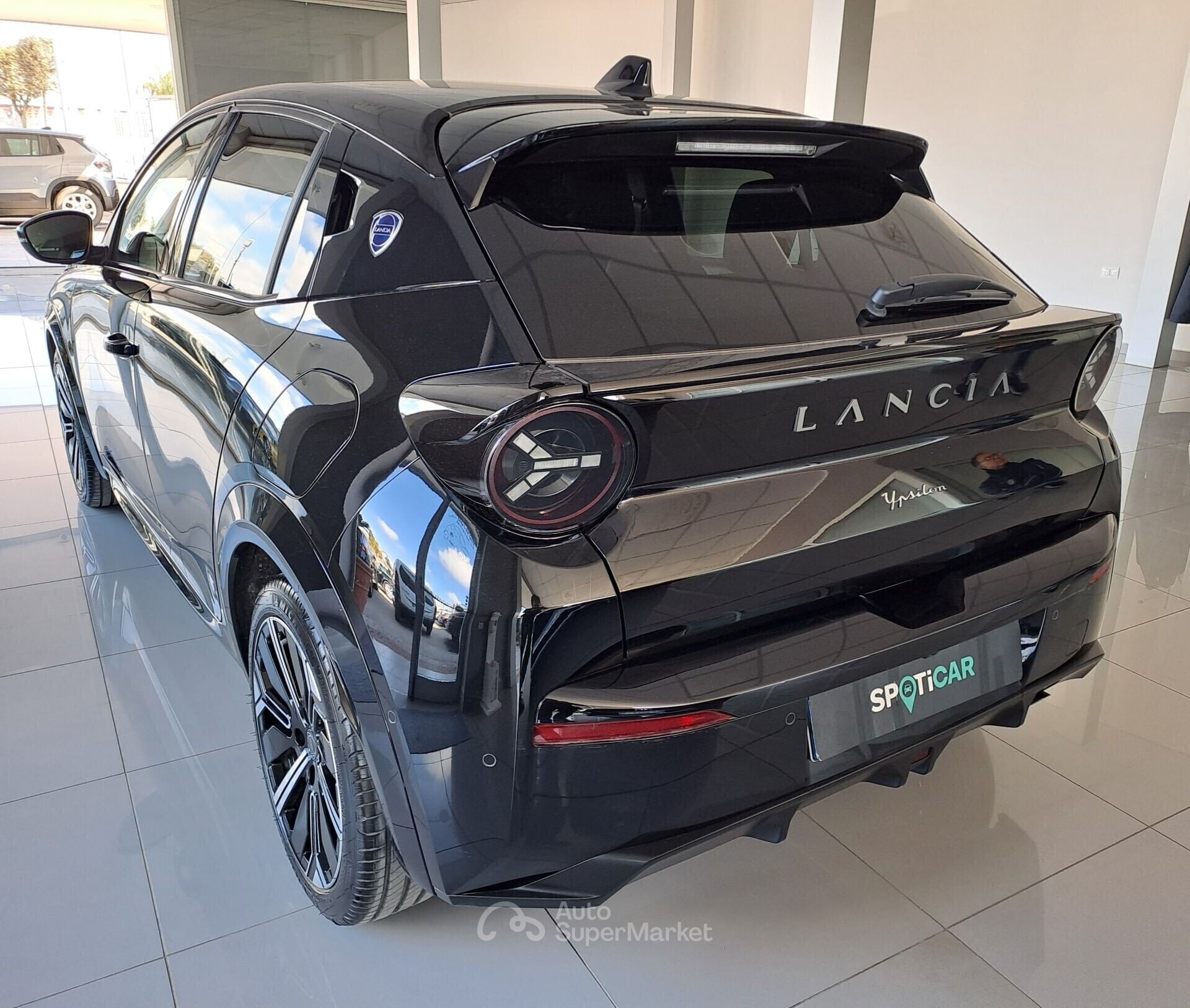 Lancia Ypsilon