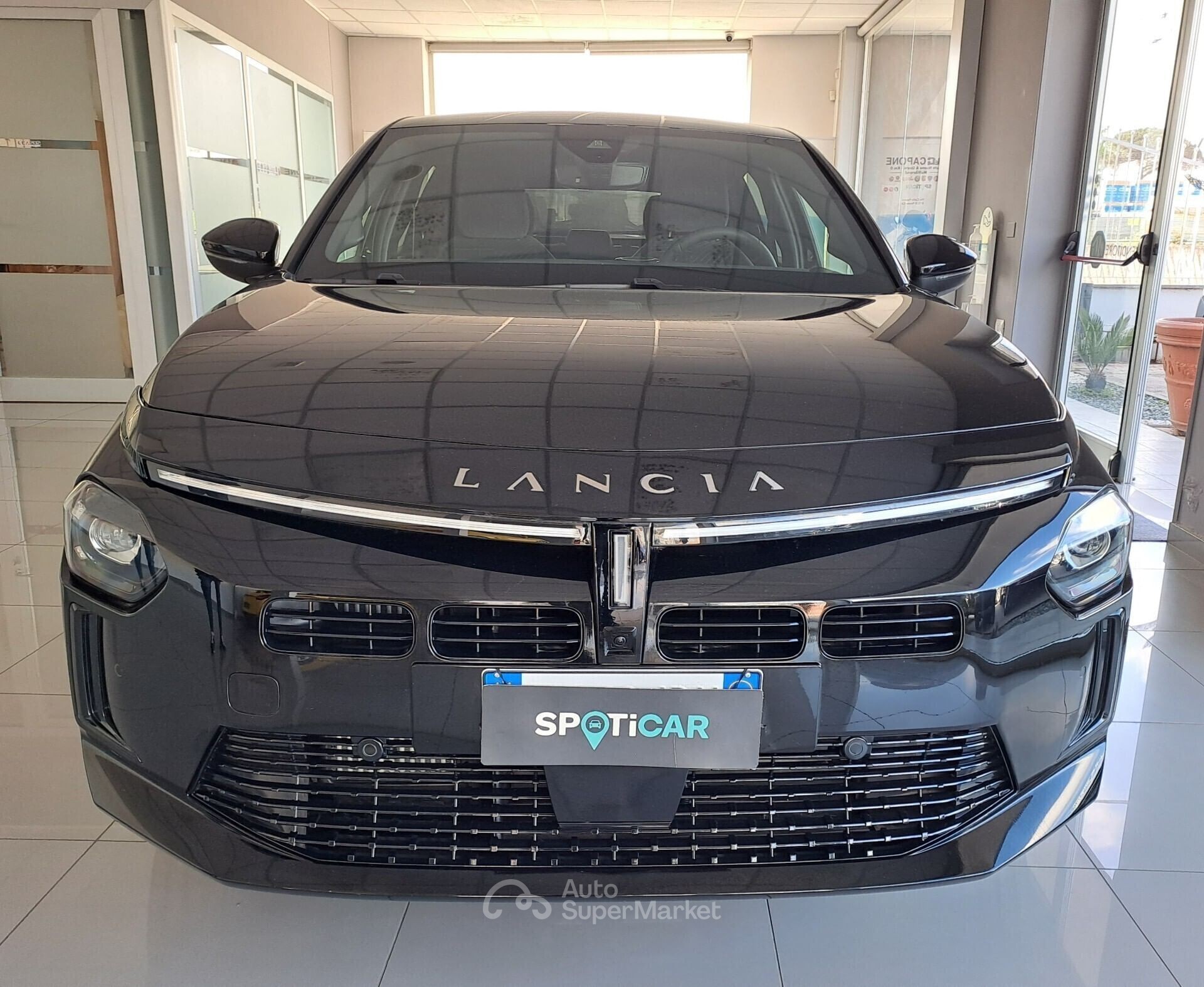 Lancia Ypsilon