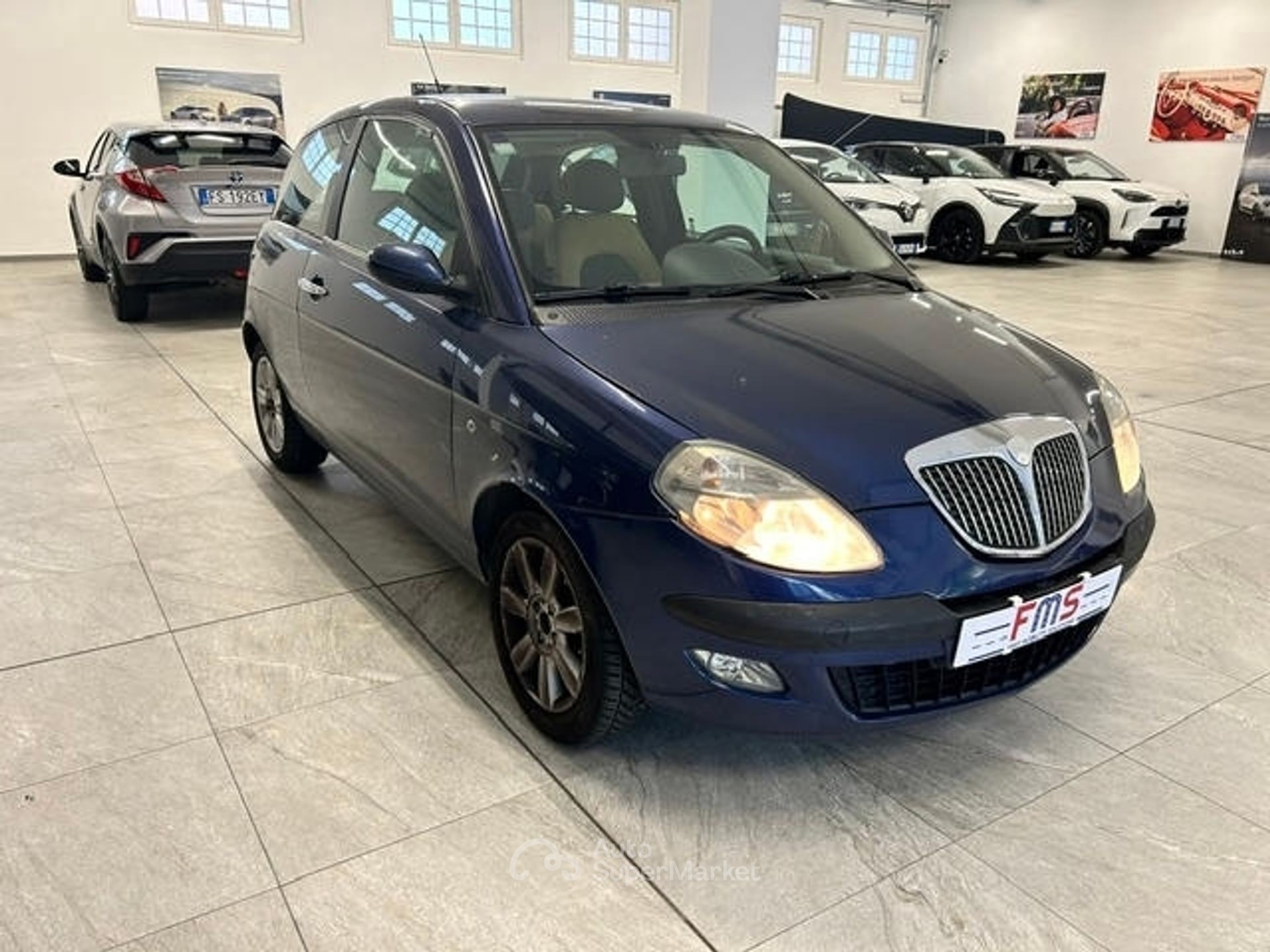 Lancia Ypsilon