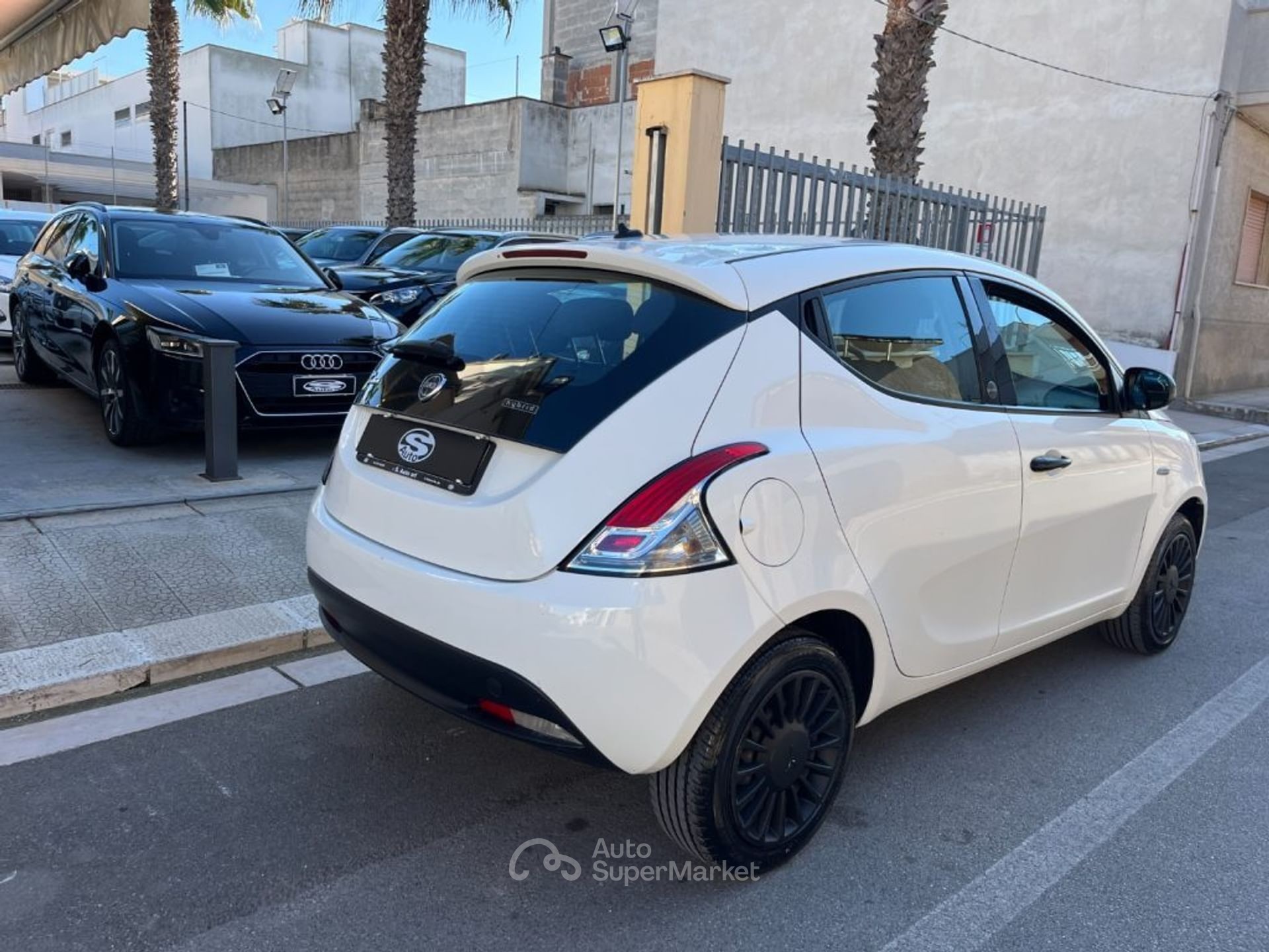 Lancia Ypsilon