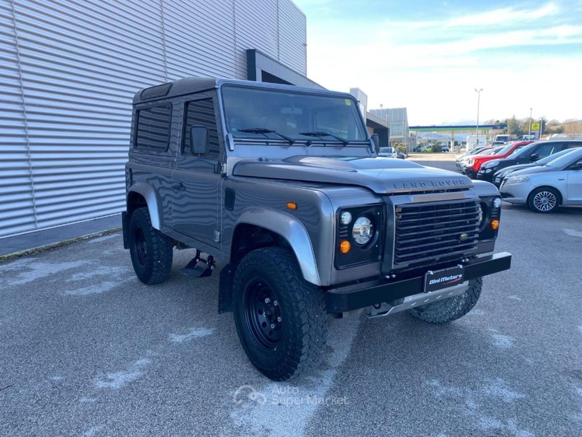 Land Rover Defender