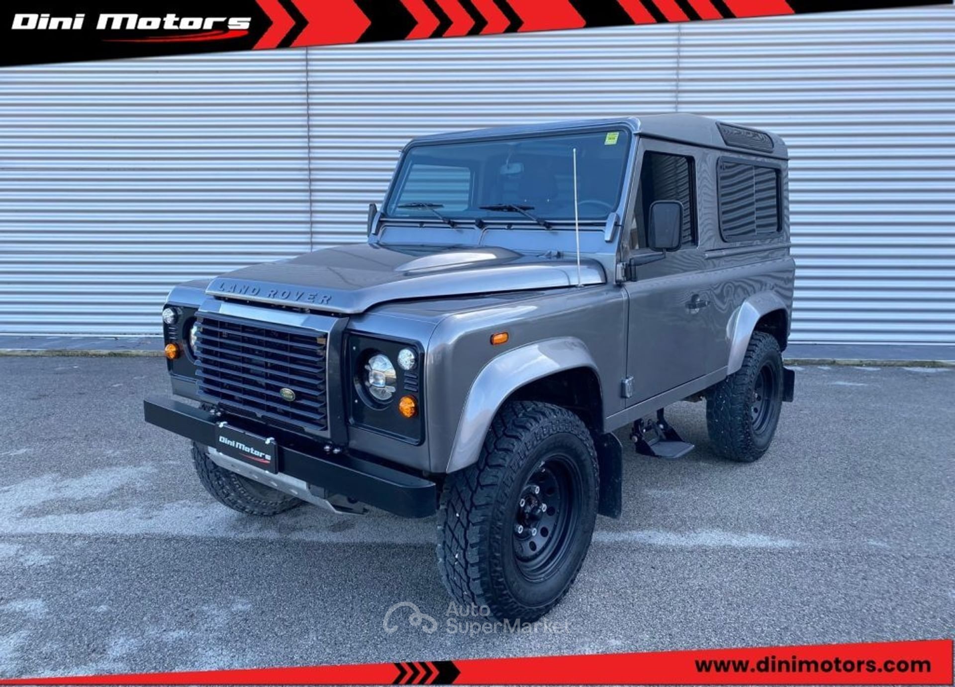 Land Rover Defender