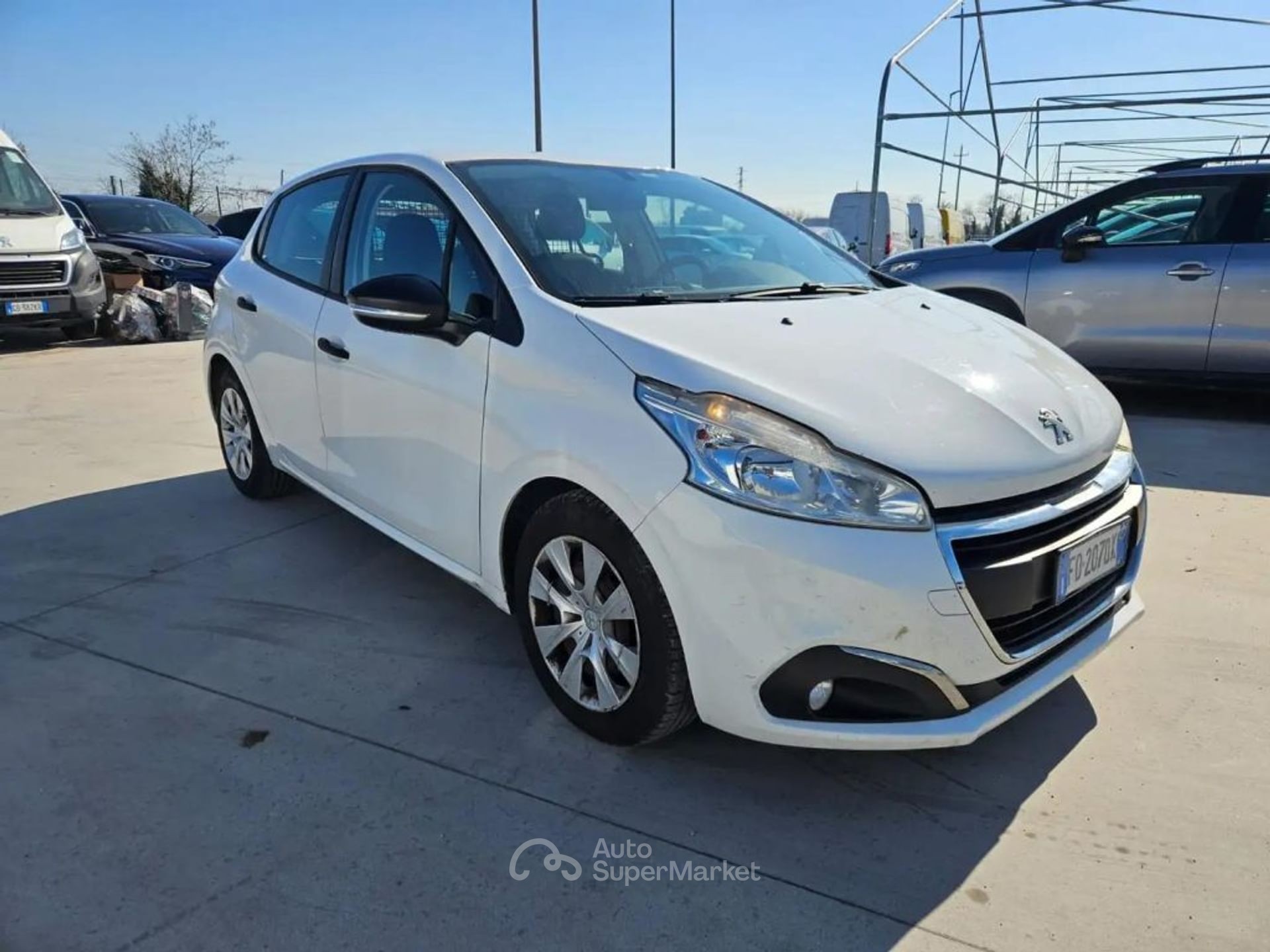 Peugeot 208