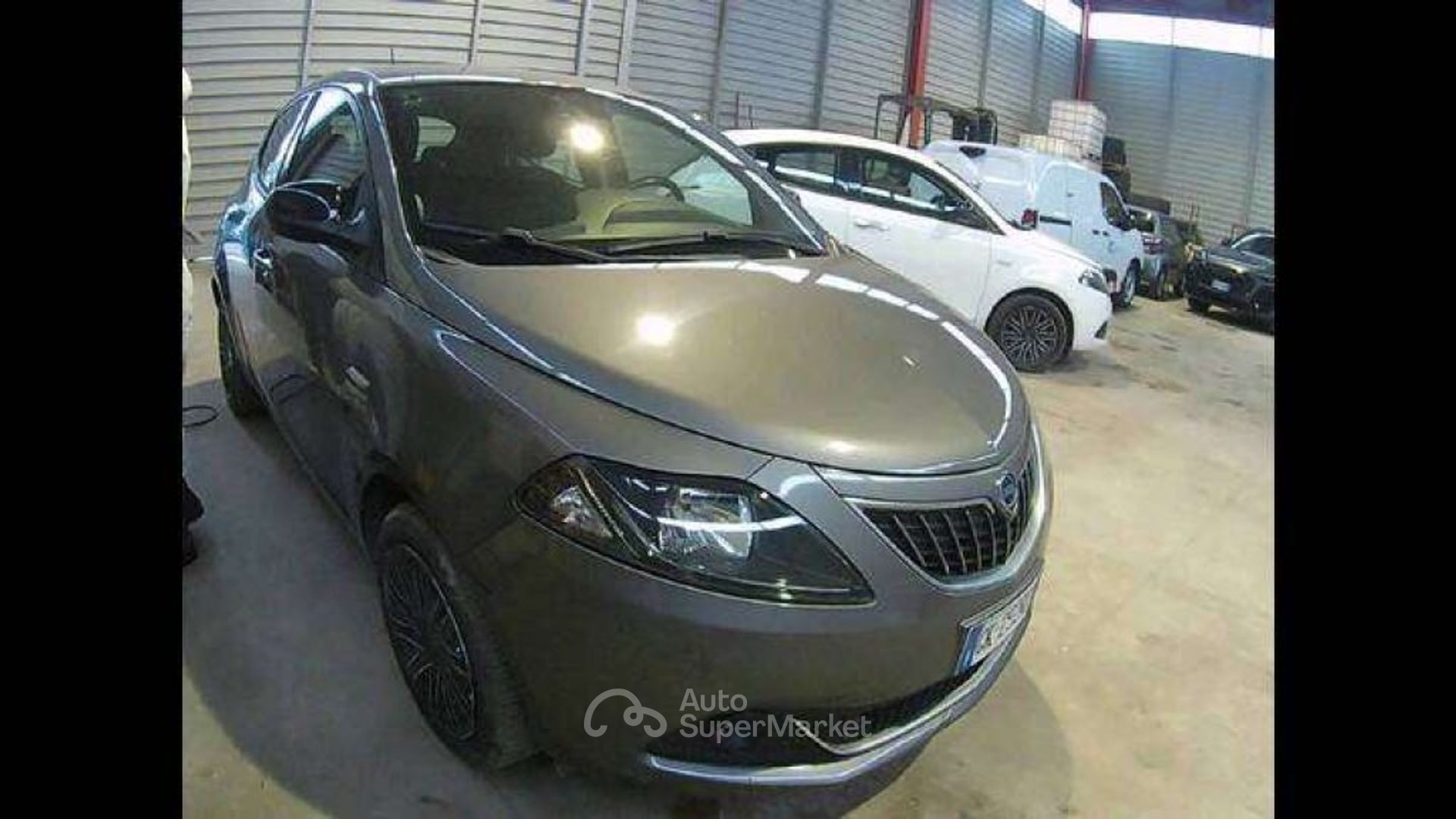 Lancia Ypsilon
