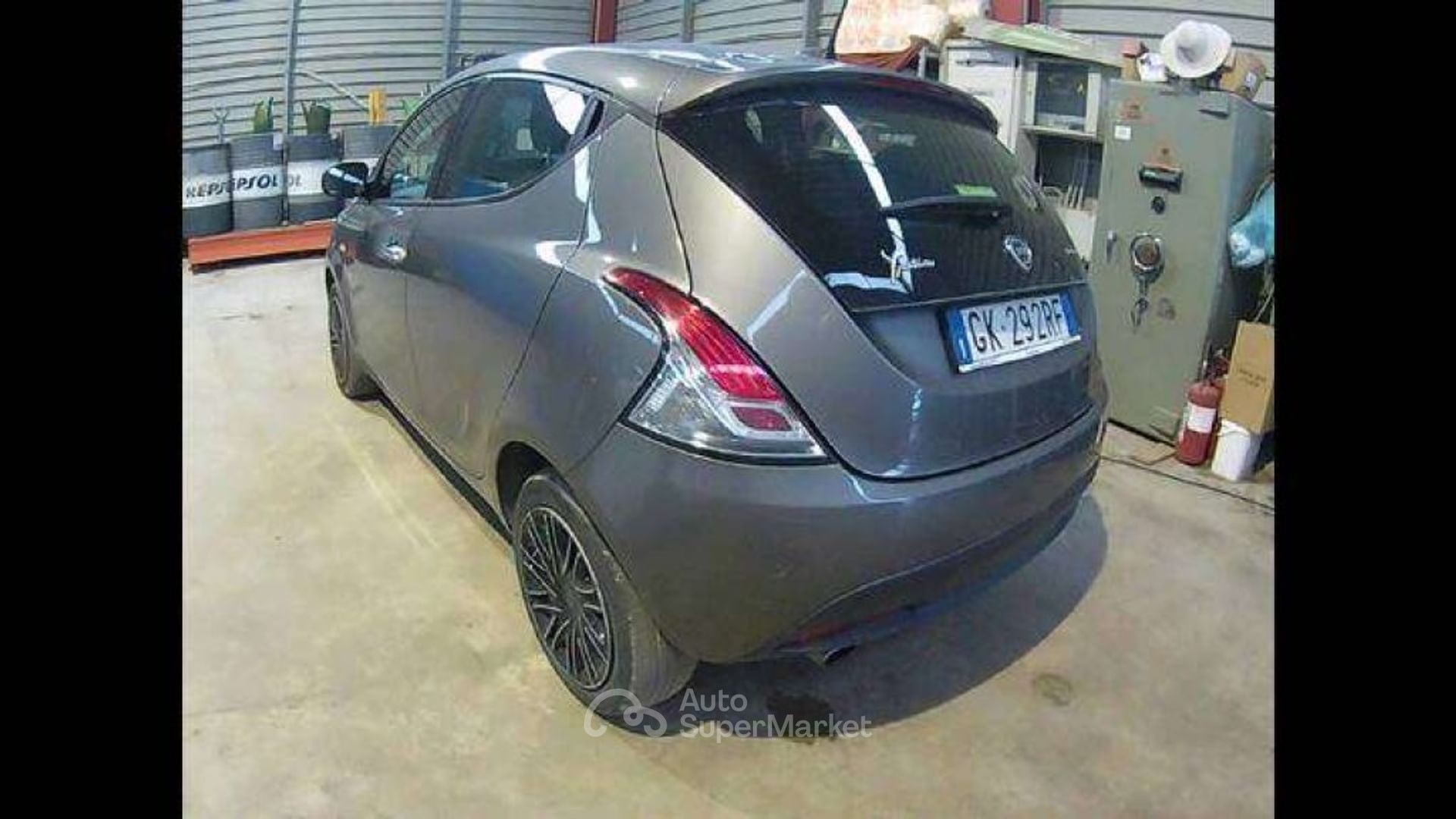 Lancia Ypsilon