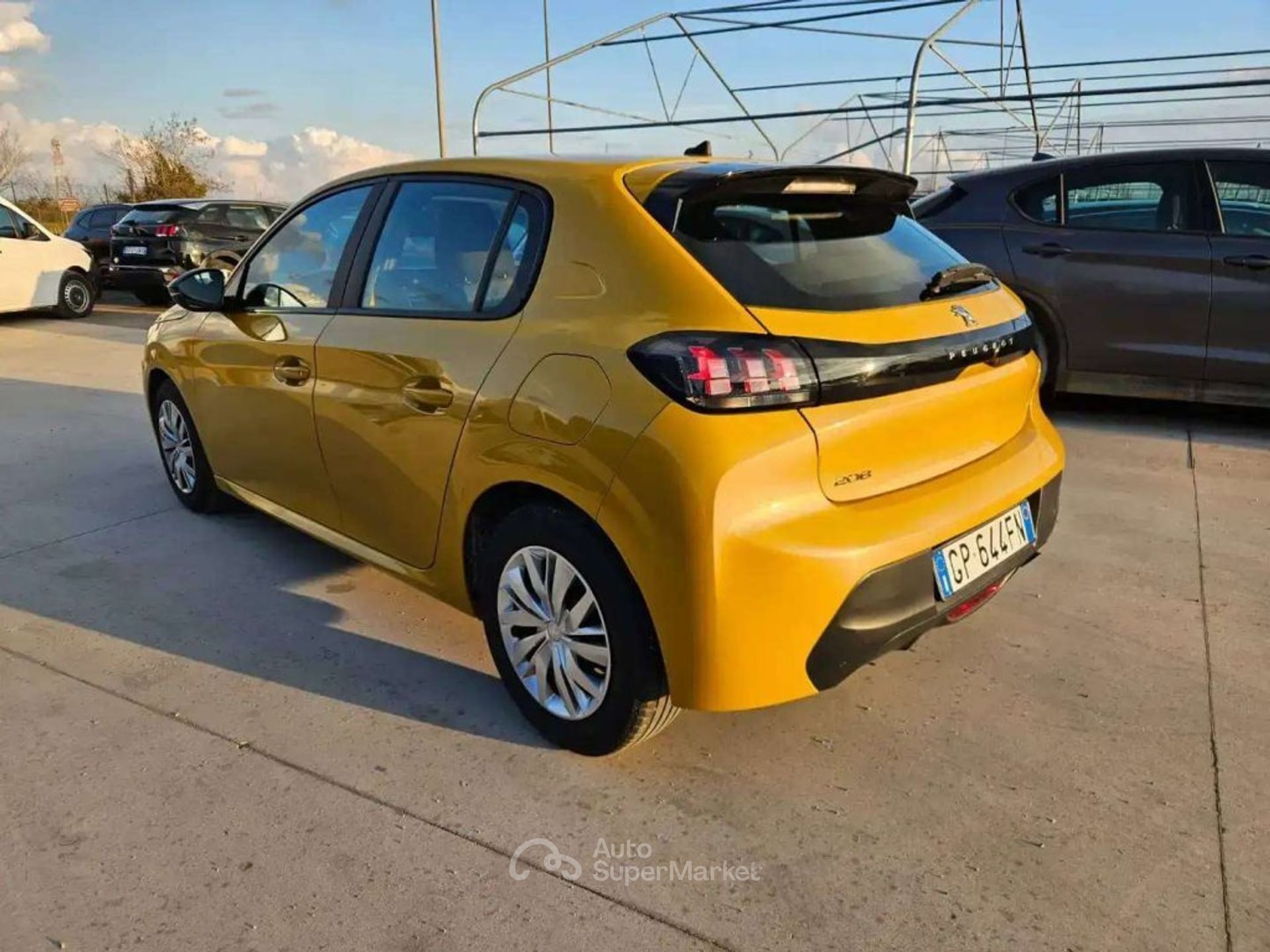 Peugeot 208