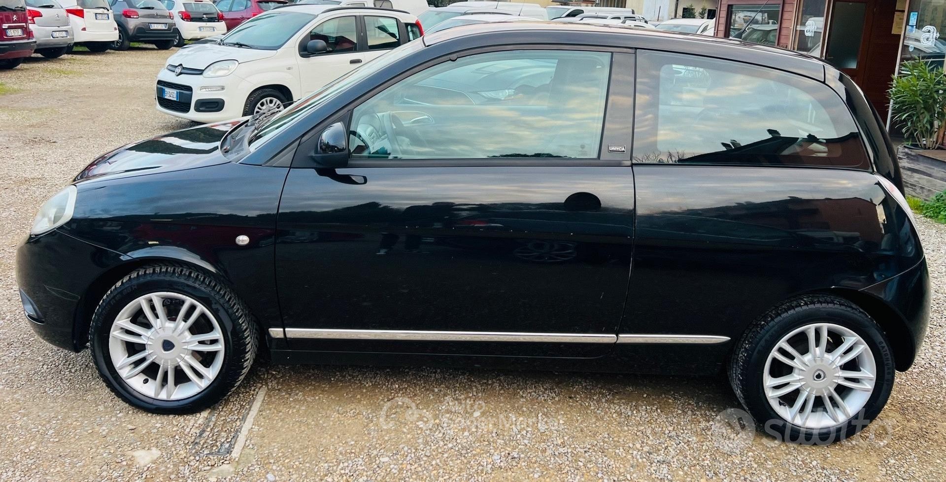 Lancia Ypsilon