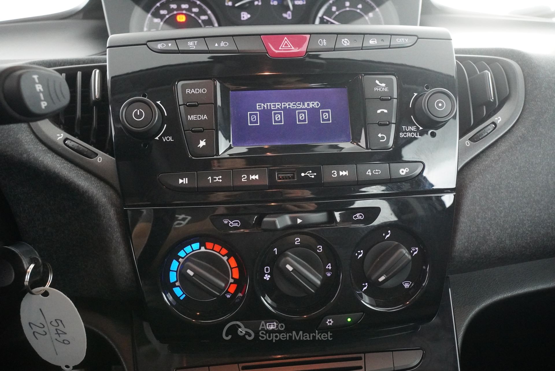 Lancia Ypsilon