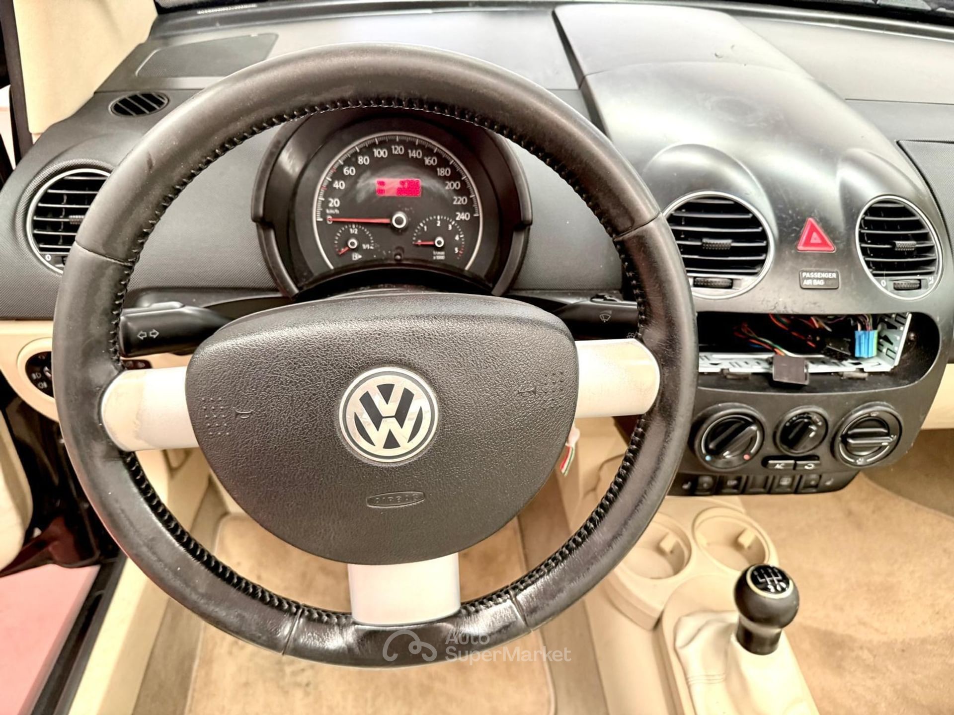Volkswagen New Beetle