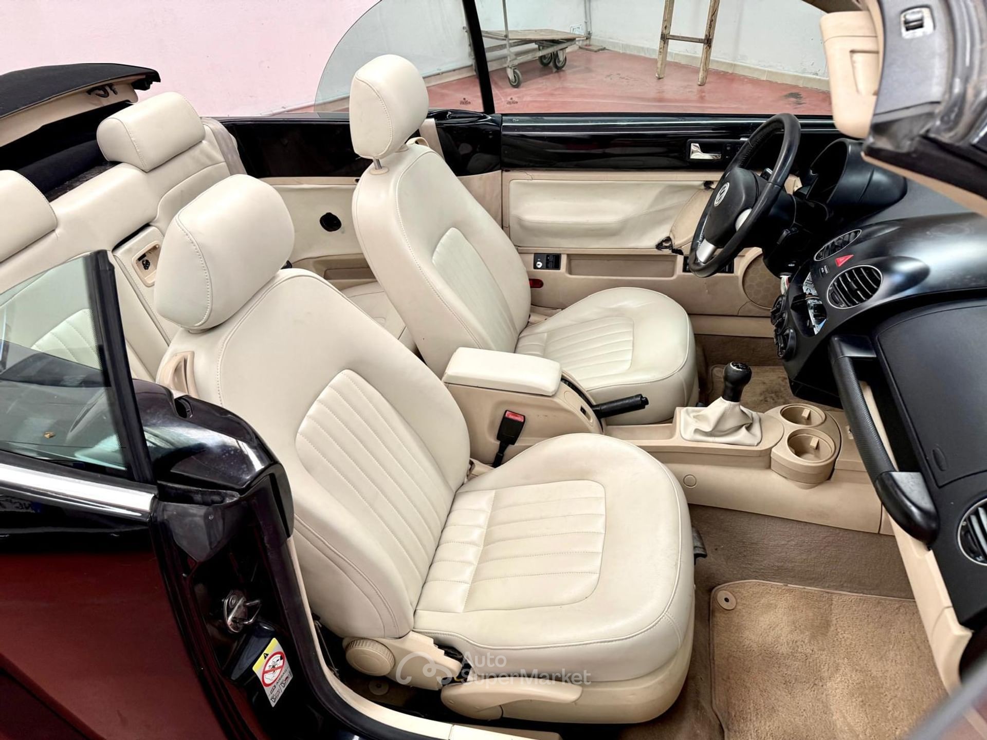 Volkswagen New Beetle