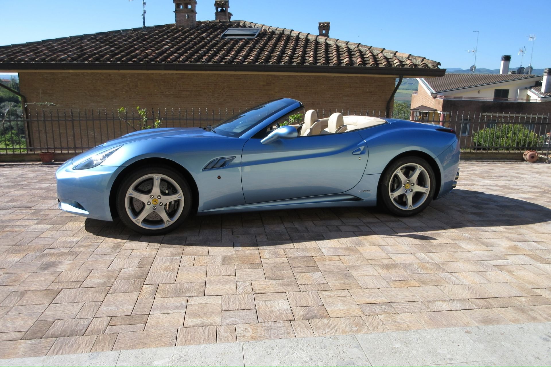 Ferrari California