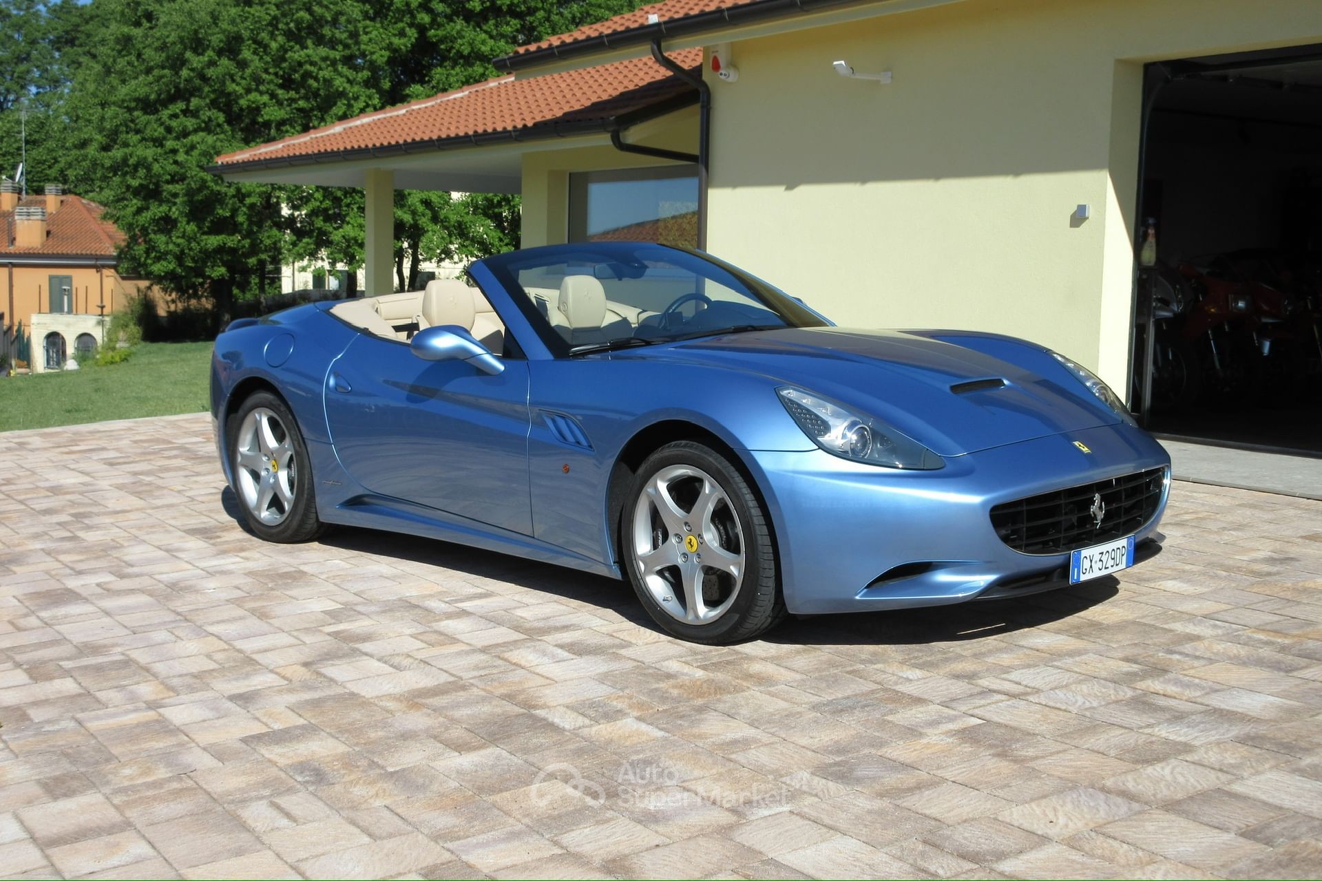 Ferrari California