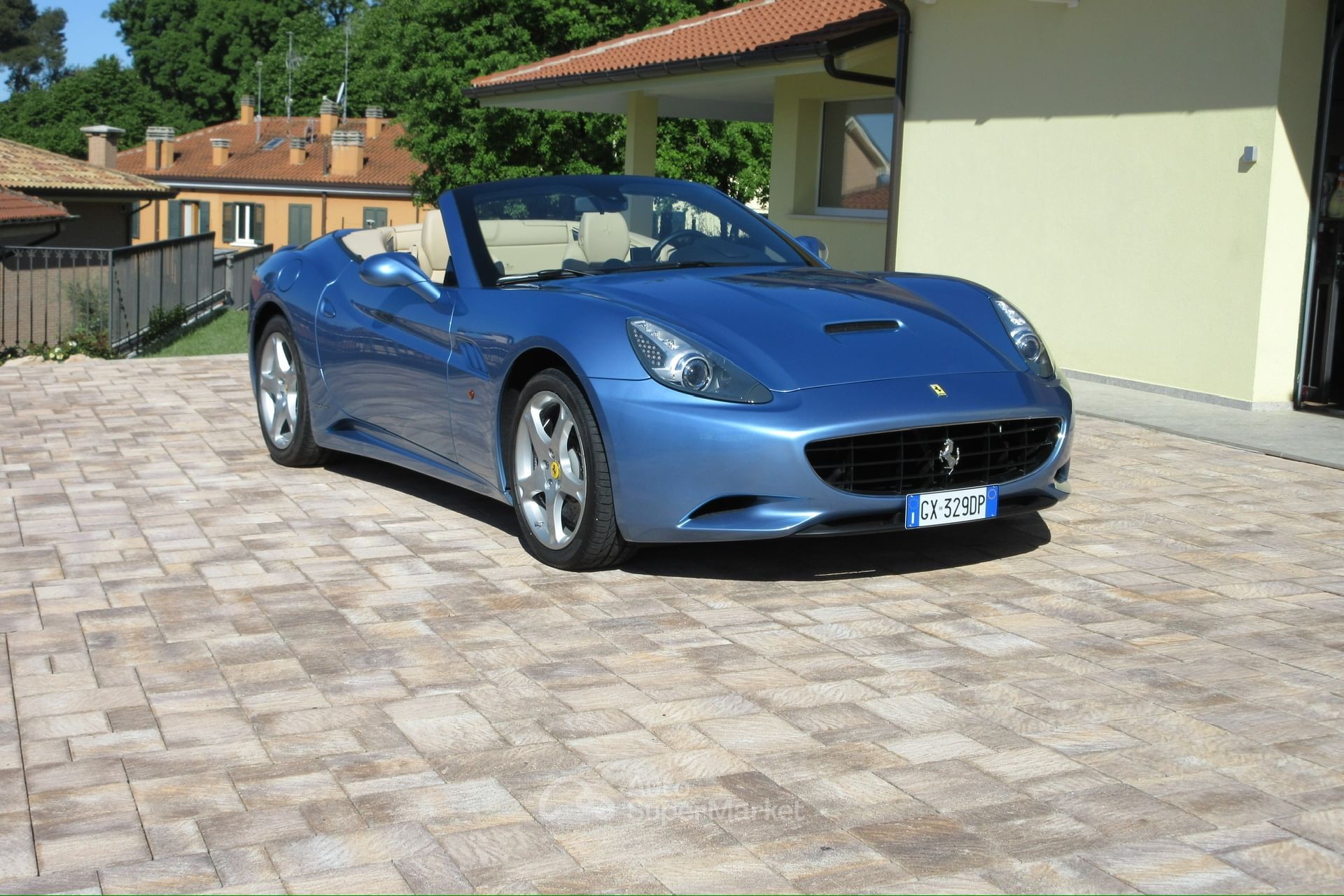 Ferrari California