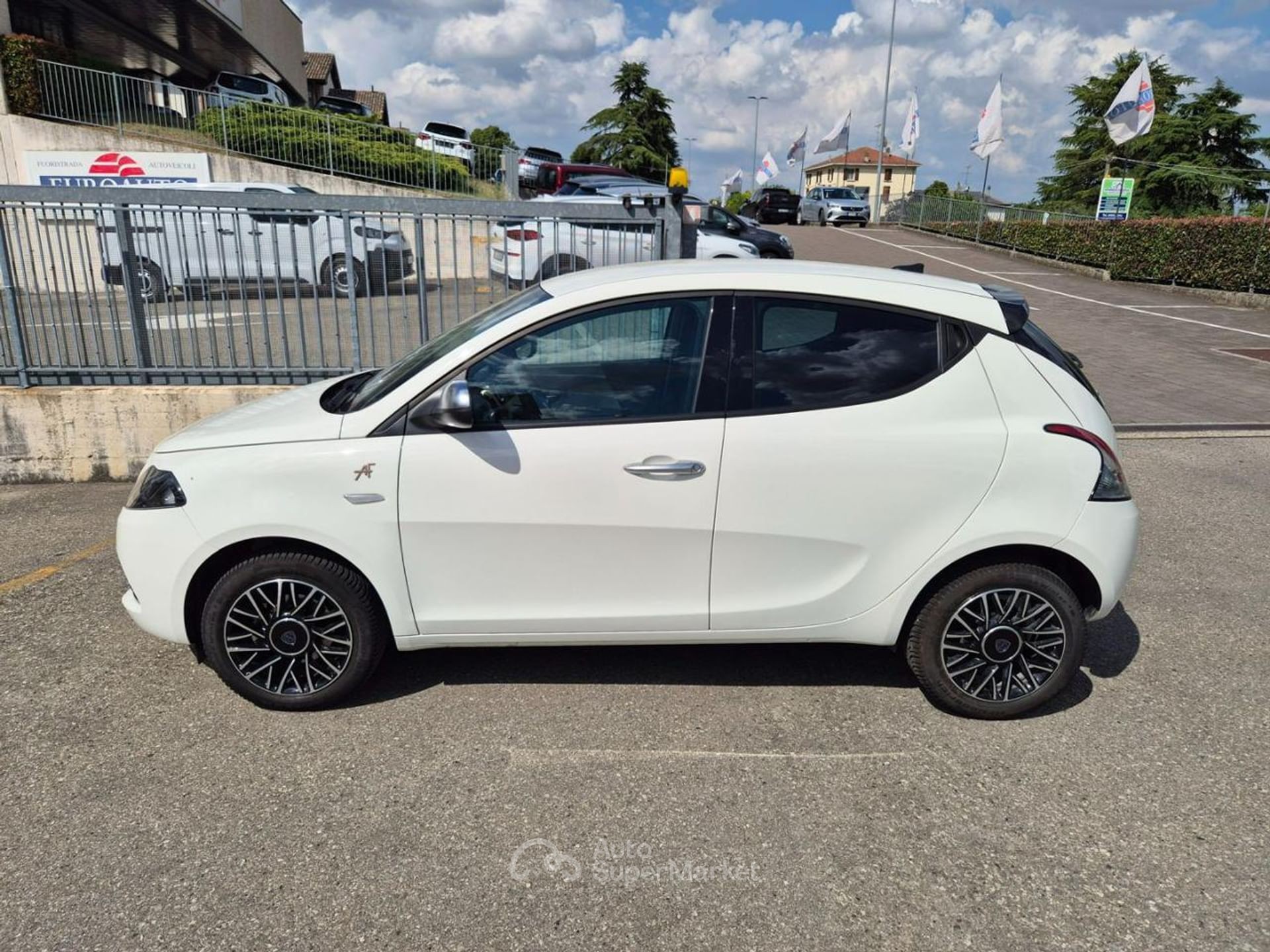 Lancia Ypsilon