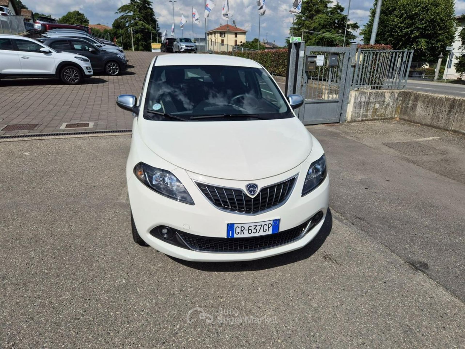 Lancia Ypsilon
