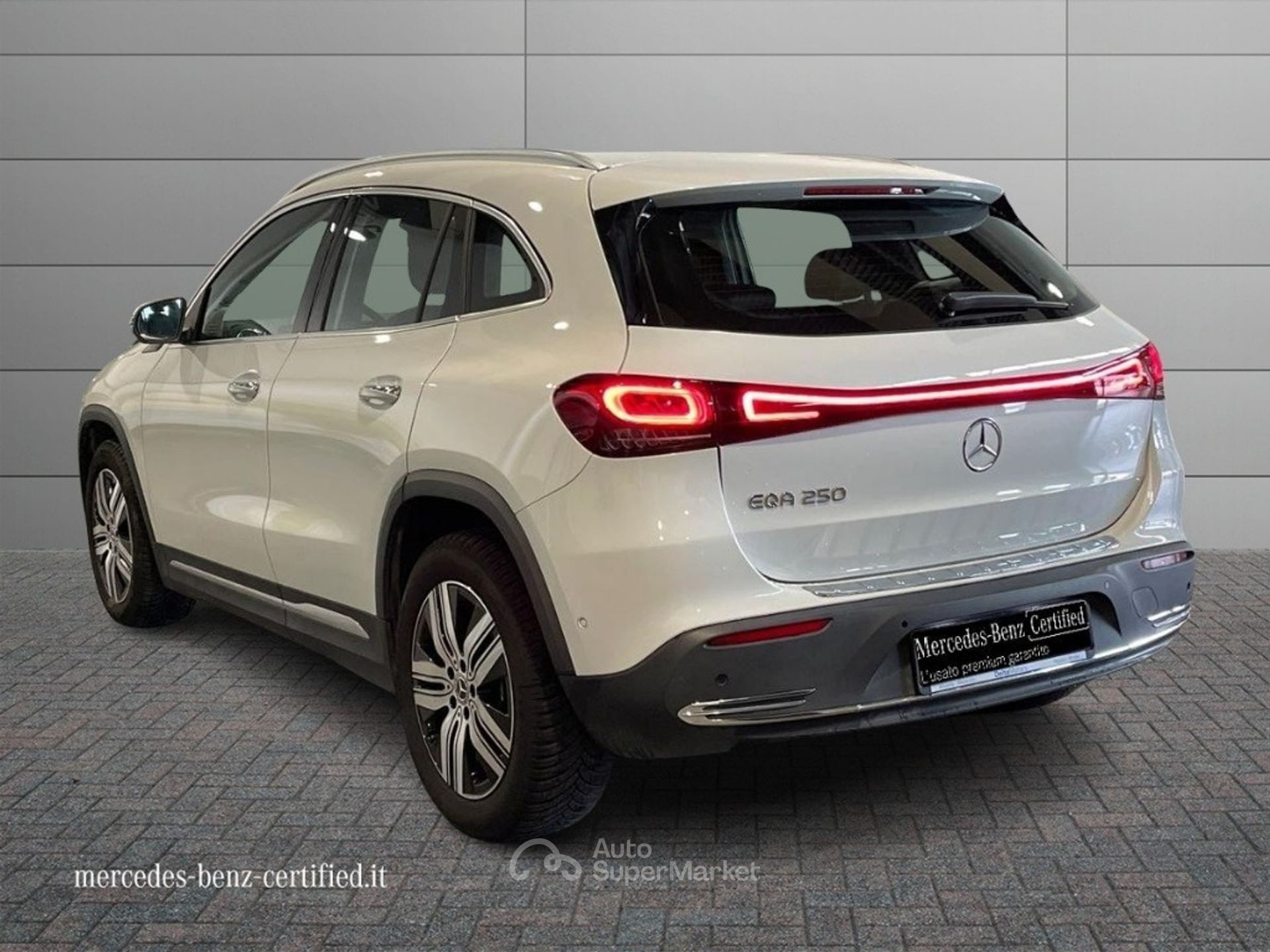 Mercedes-Benz EQA