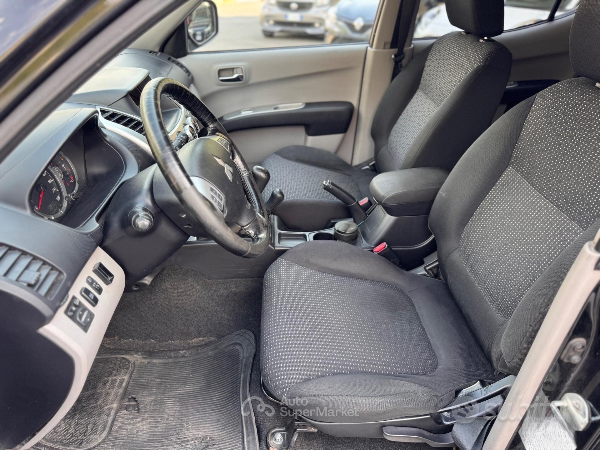 Mitsubishi L200