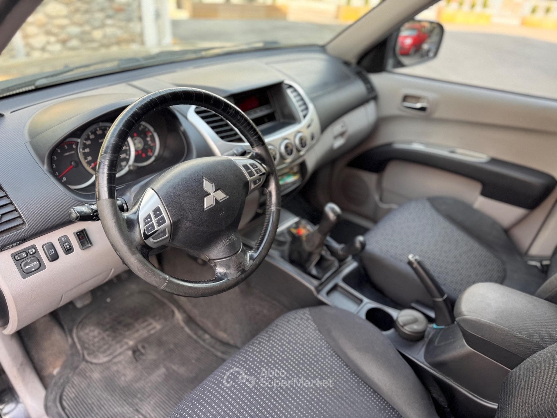 Mitsubishi L200