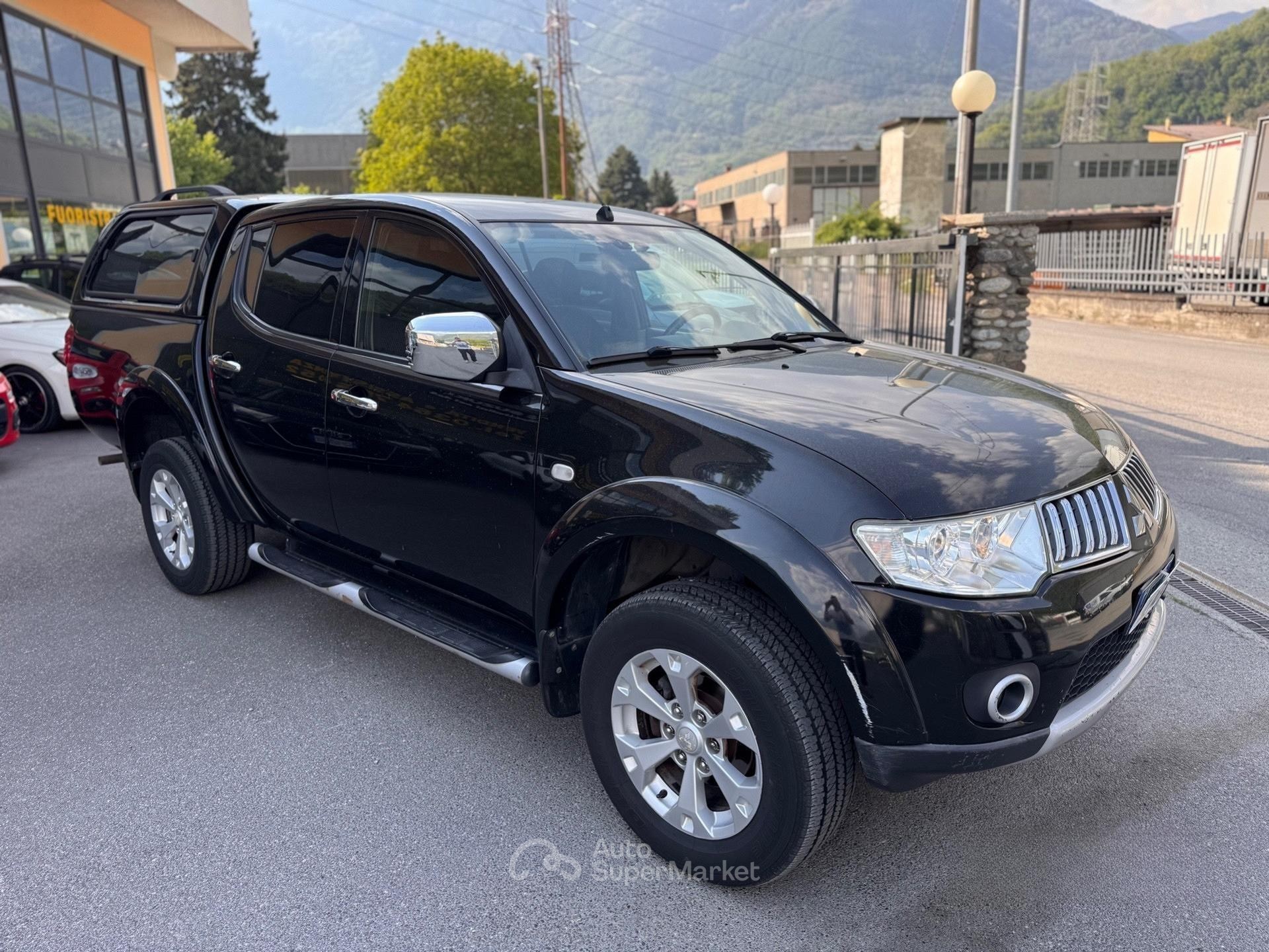 Mitsubishi L200