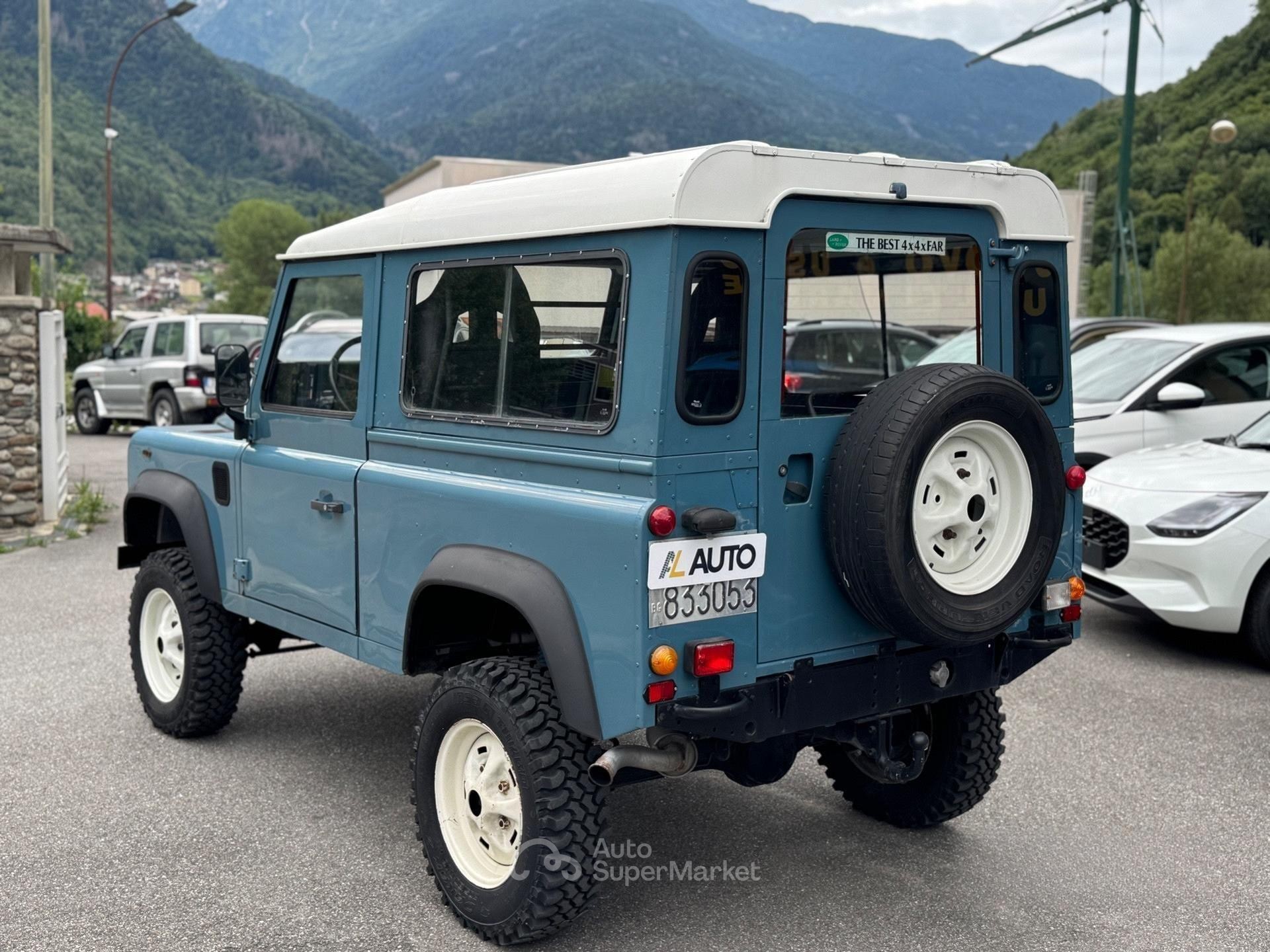 Land Rover Defender