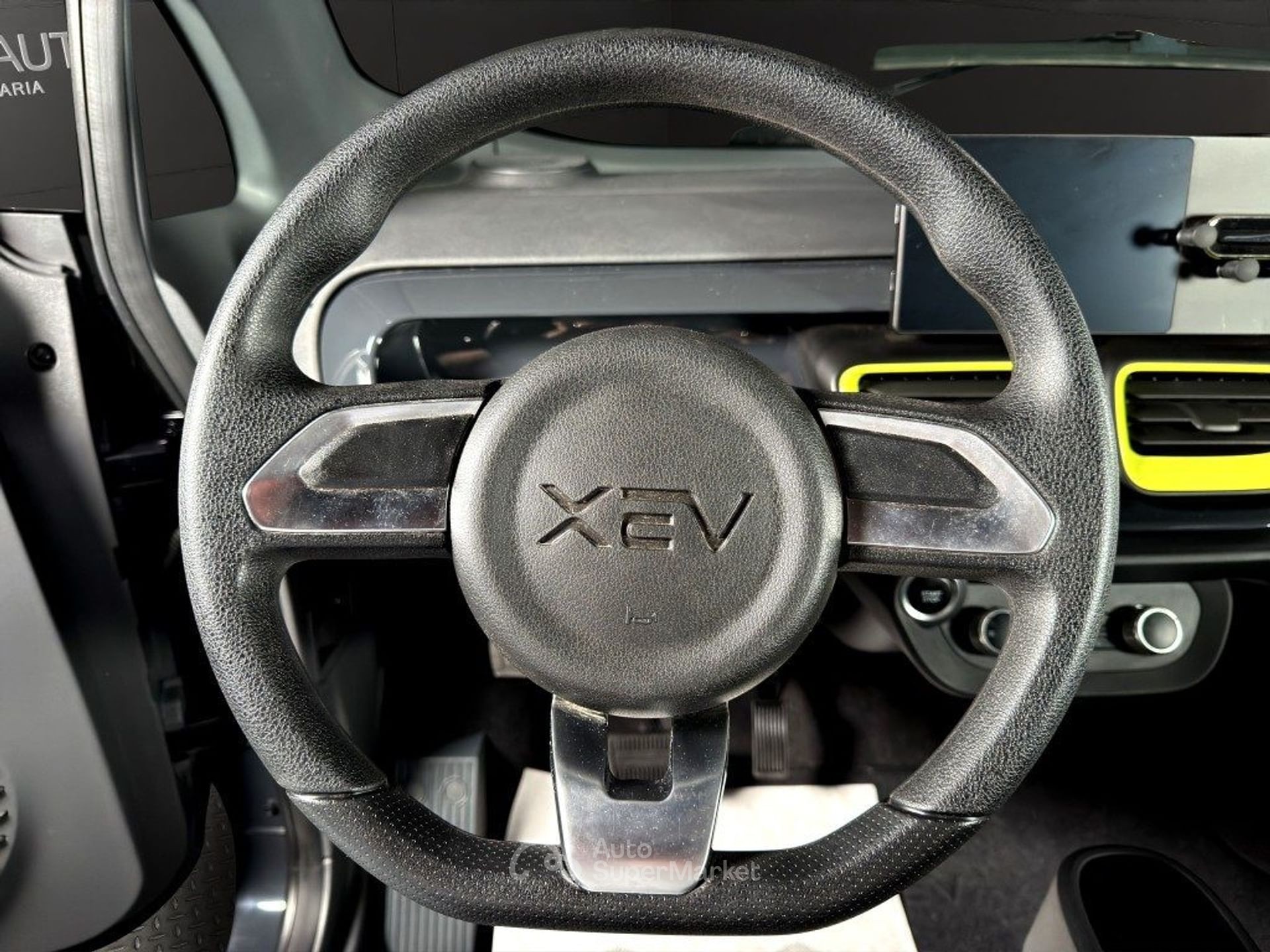 XEV Yoyo