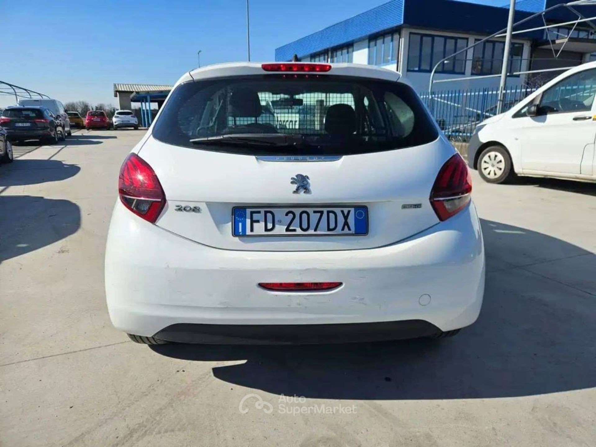 Peugeot 208