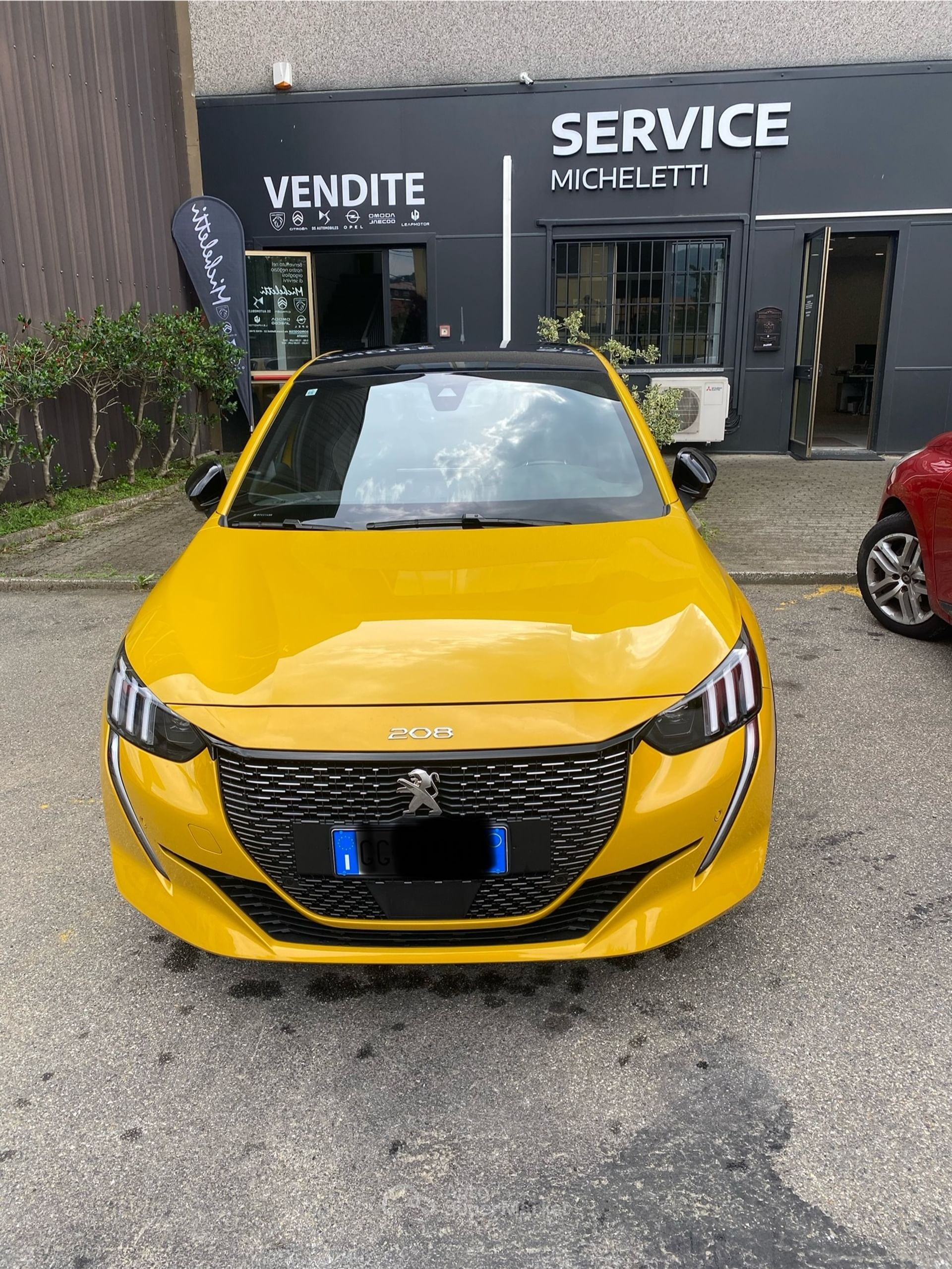 Peugeot 208