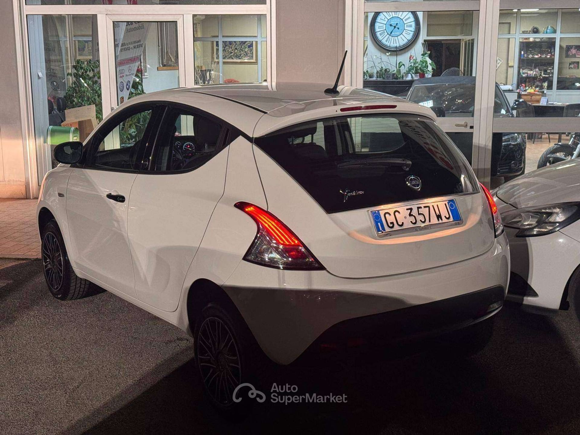 Lancia Ypsilon