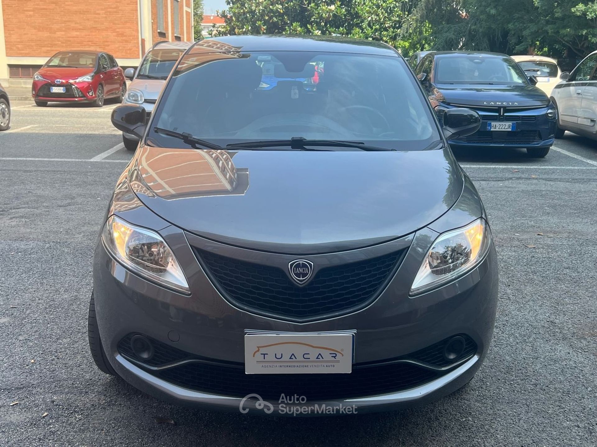 Lancia Ypsilon