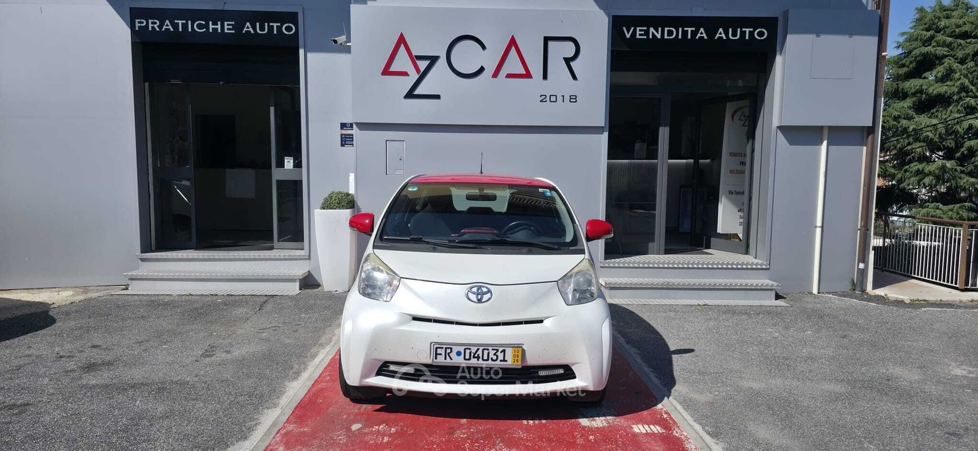 Toyota iQ