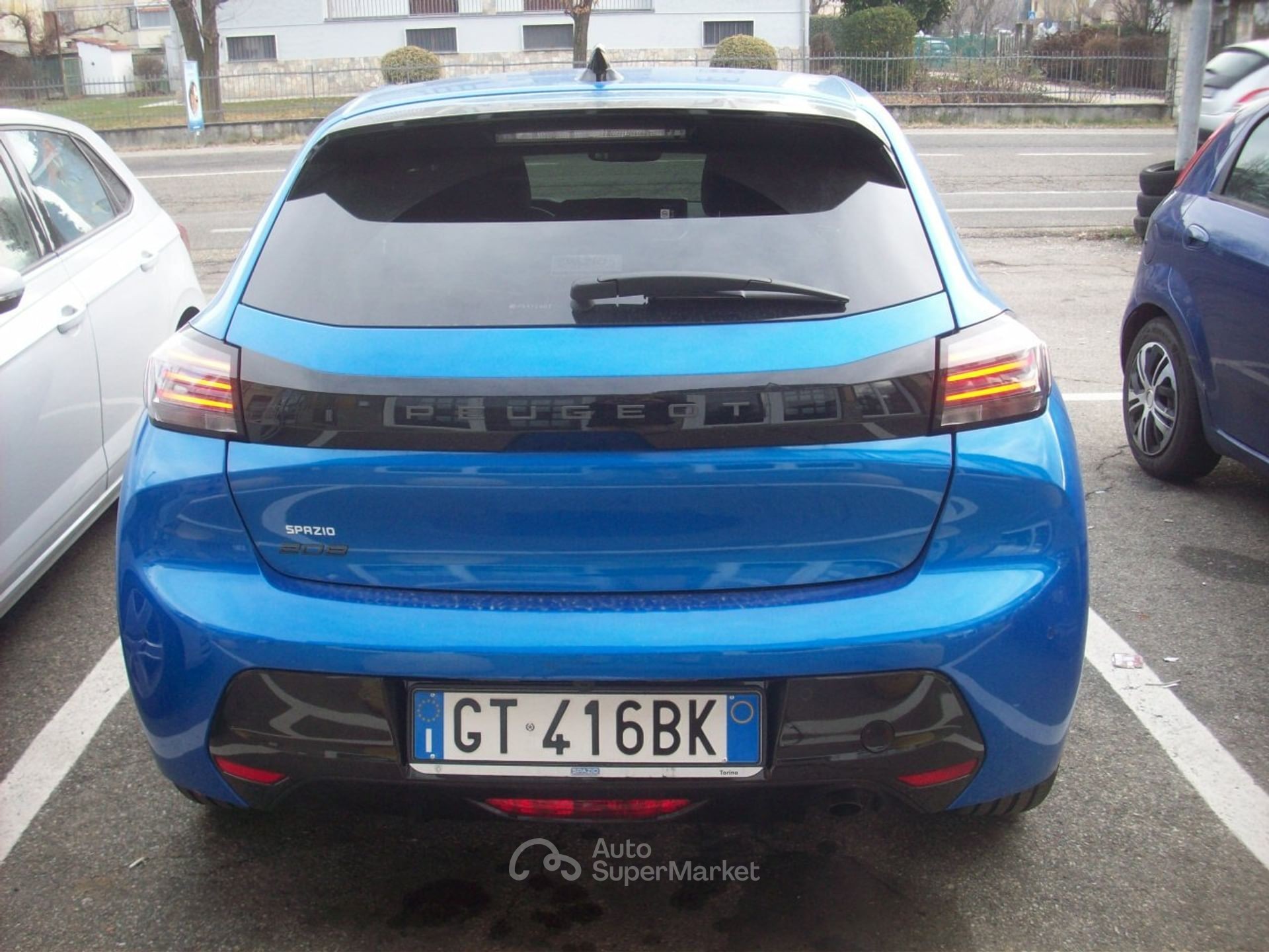 Peugeot 208