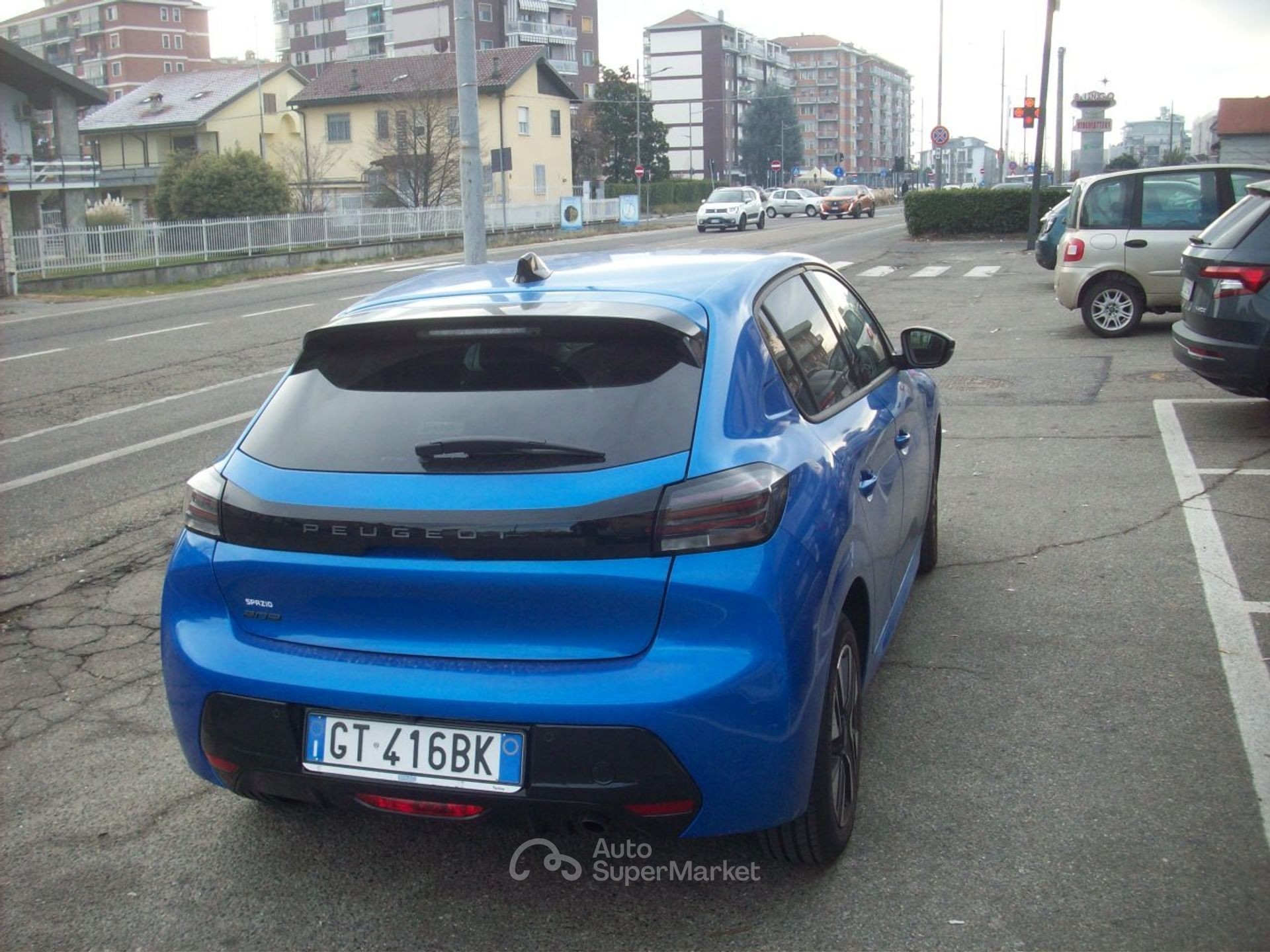 Peugeot 208