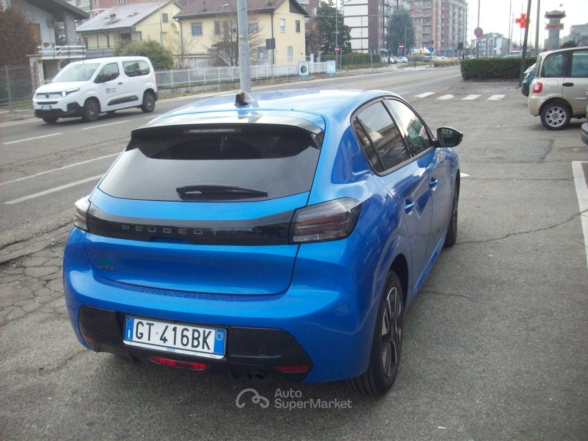 Peugeot 208